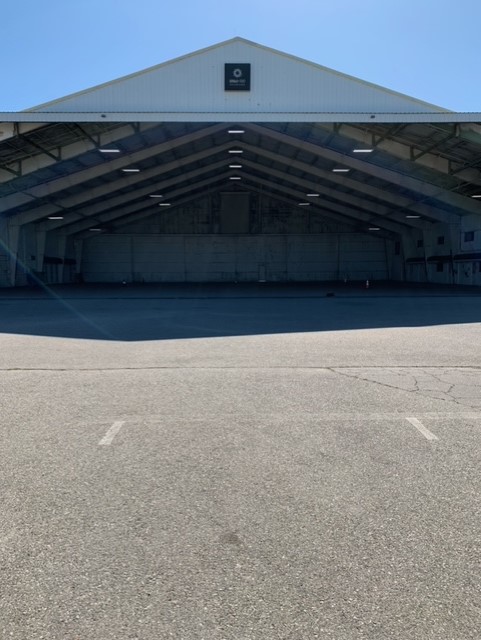 Sig_North_hangar_entrance_2.jpg