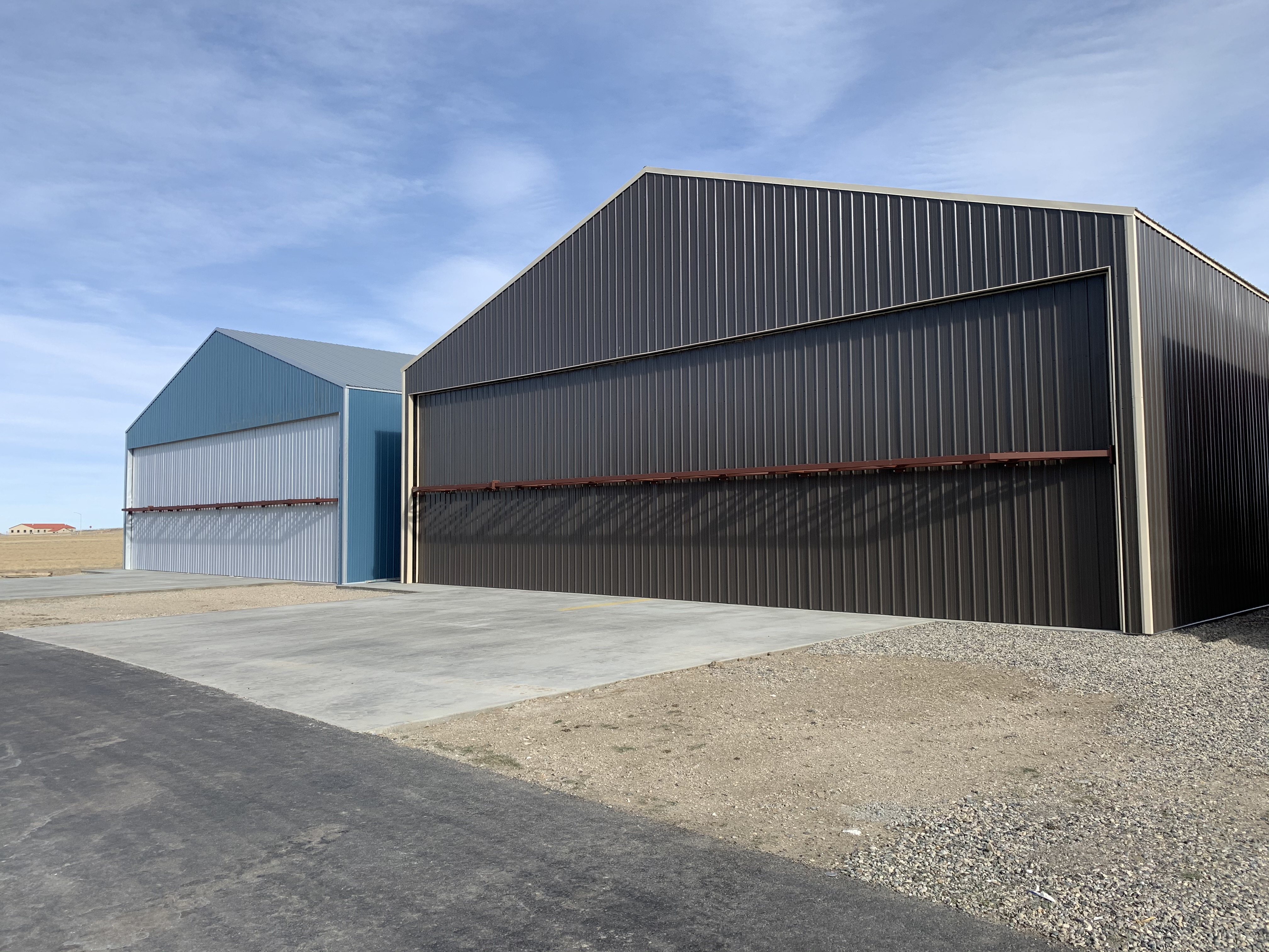 Hangar in b