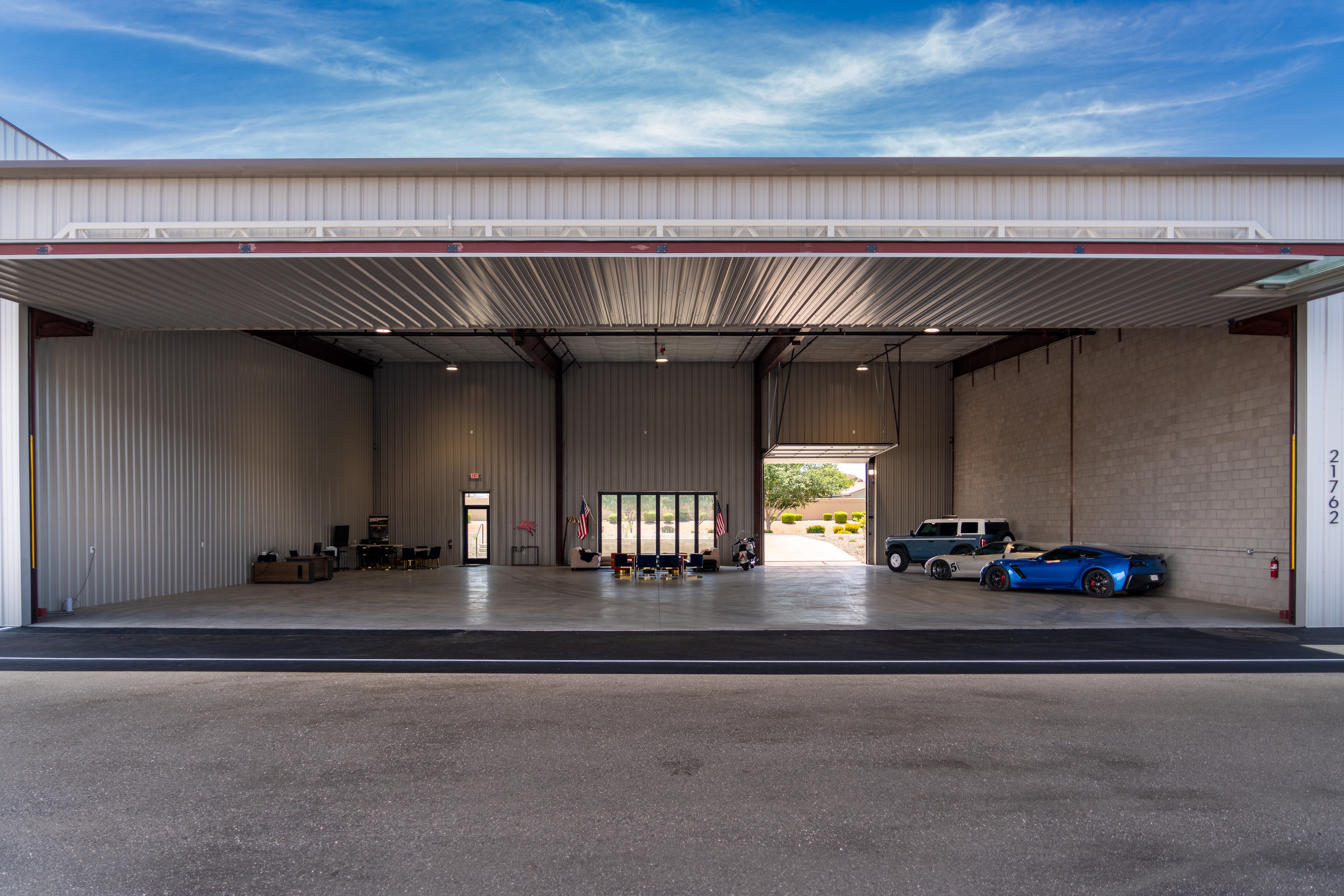 ArtDesignDrive-VolareHangars-072-5mb.jpg