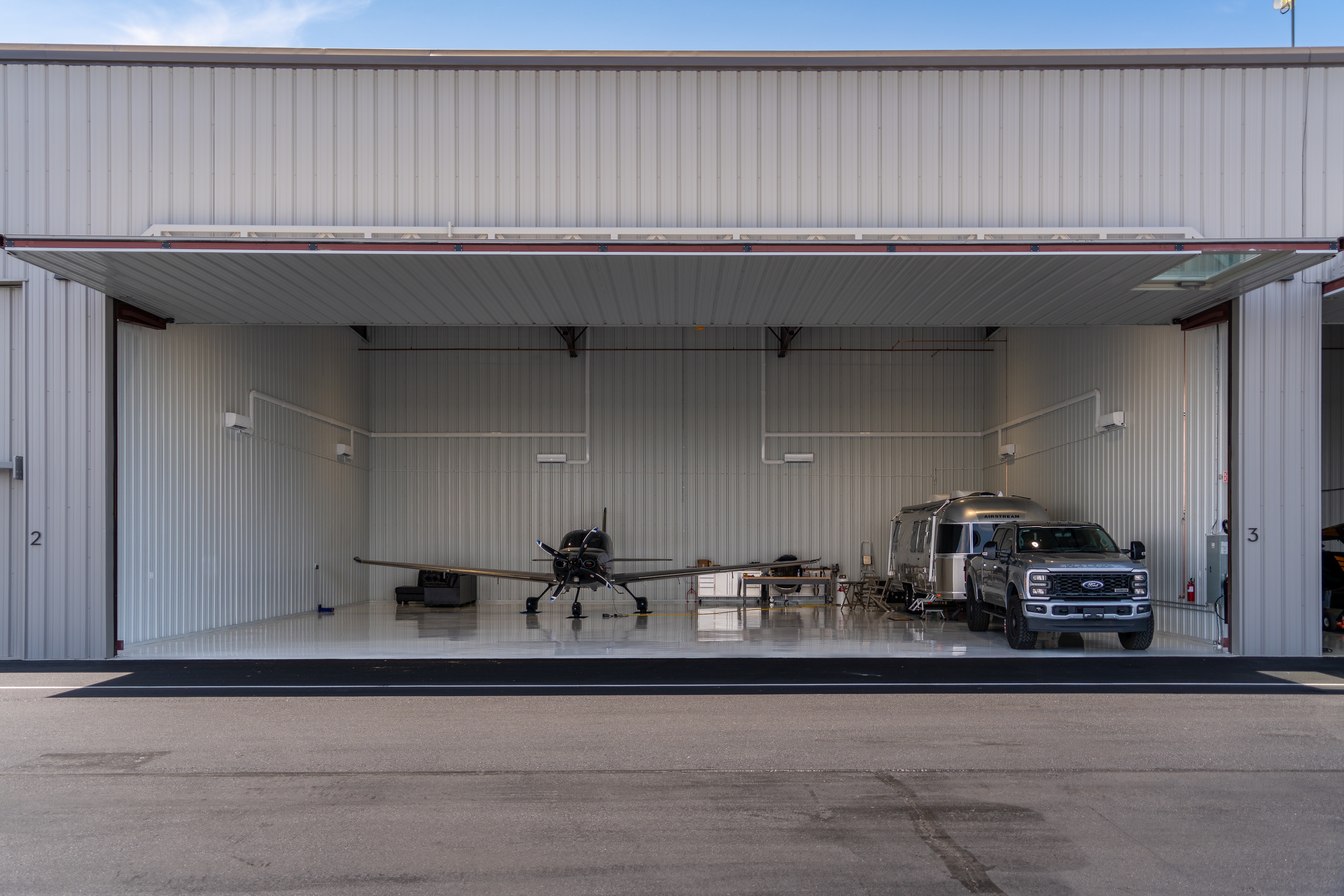 ArtDesignDrive-VolareHangars-090-5mb.jpg