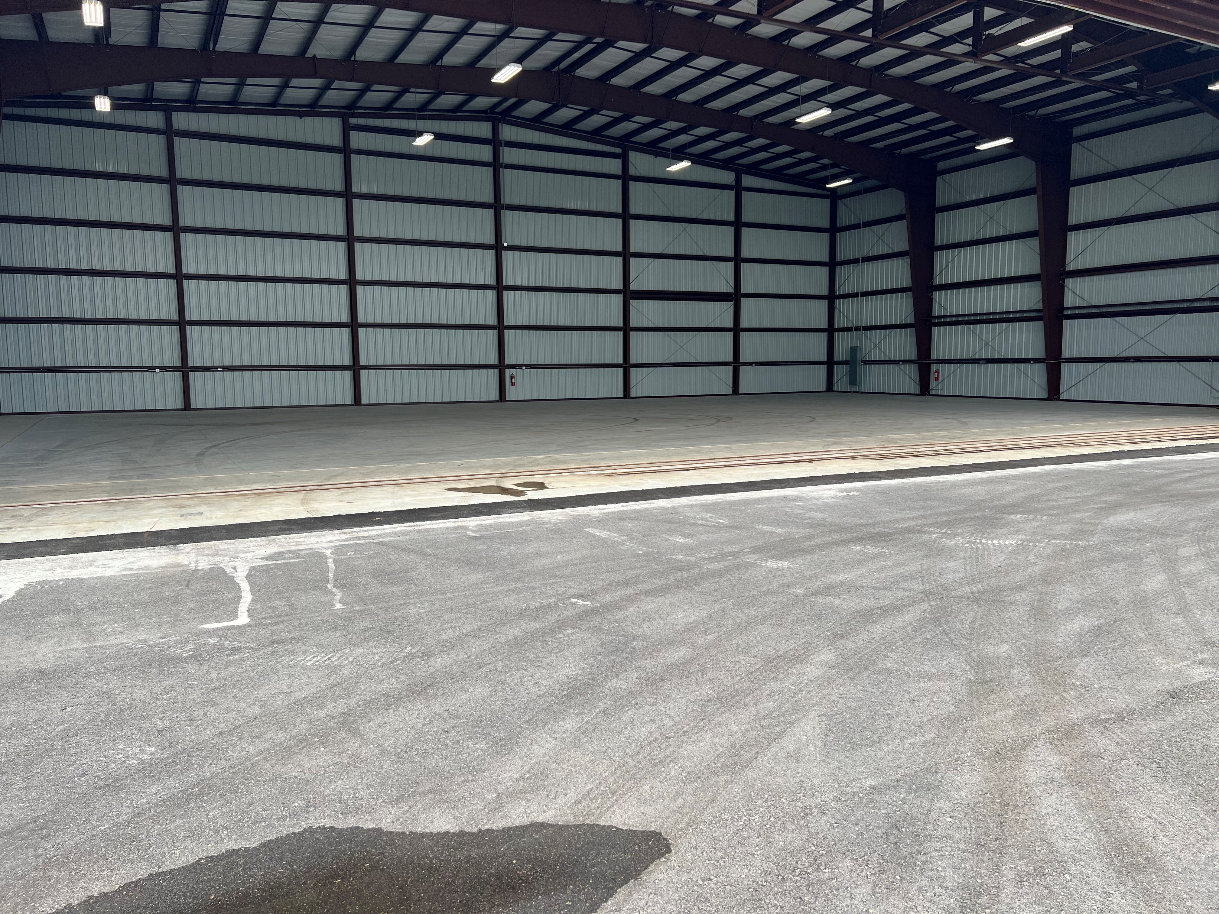 Hangars for SALE or RENT in FLORIDA - FREE Ads - HangarTrader