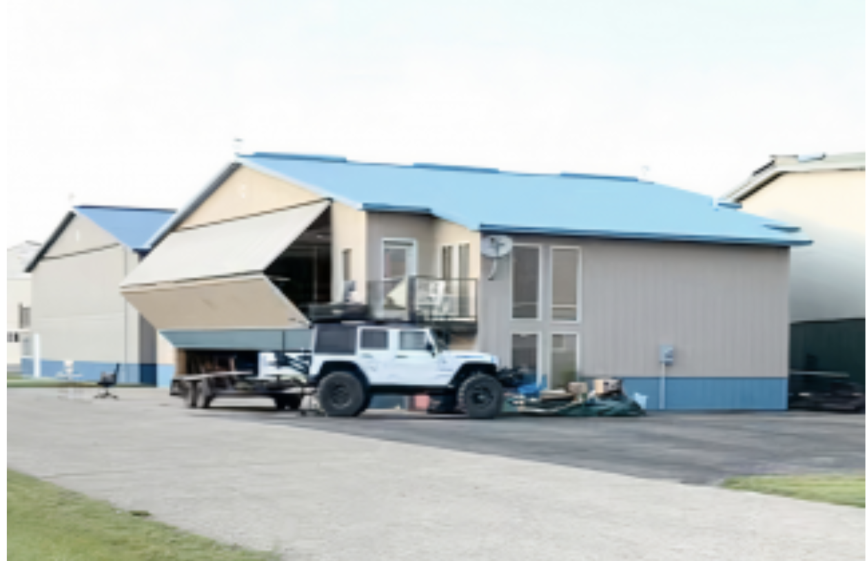 Hangar_for_Sale_at_Fleming_Field_in_South_Saint_Paul.png