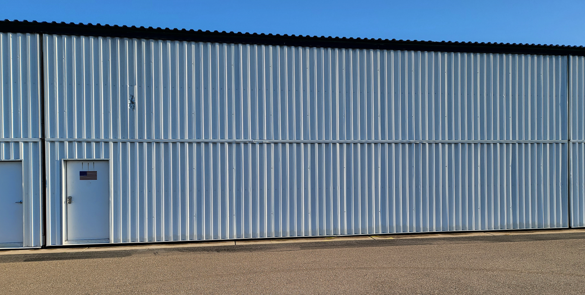 Hangar in g
