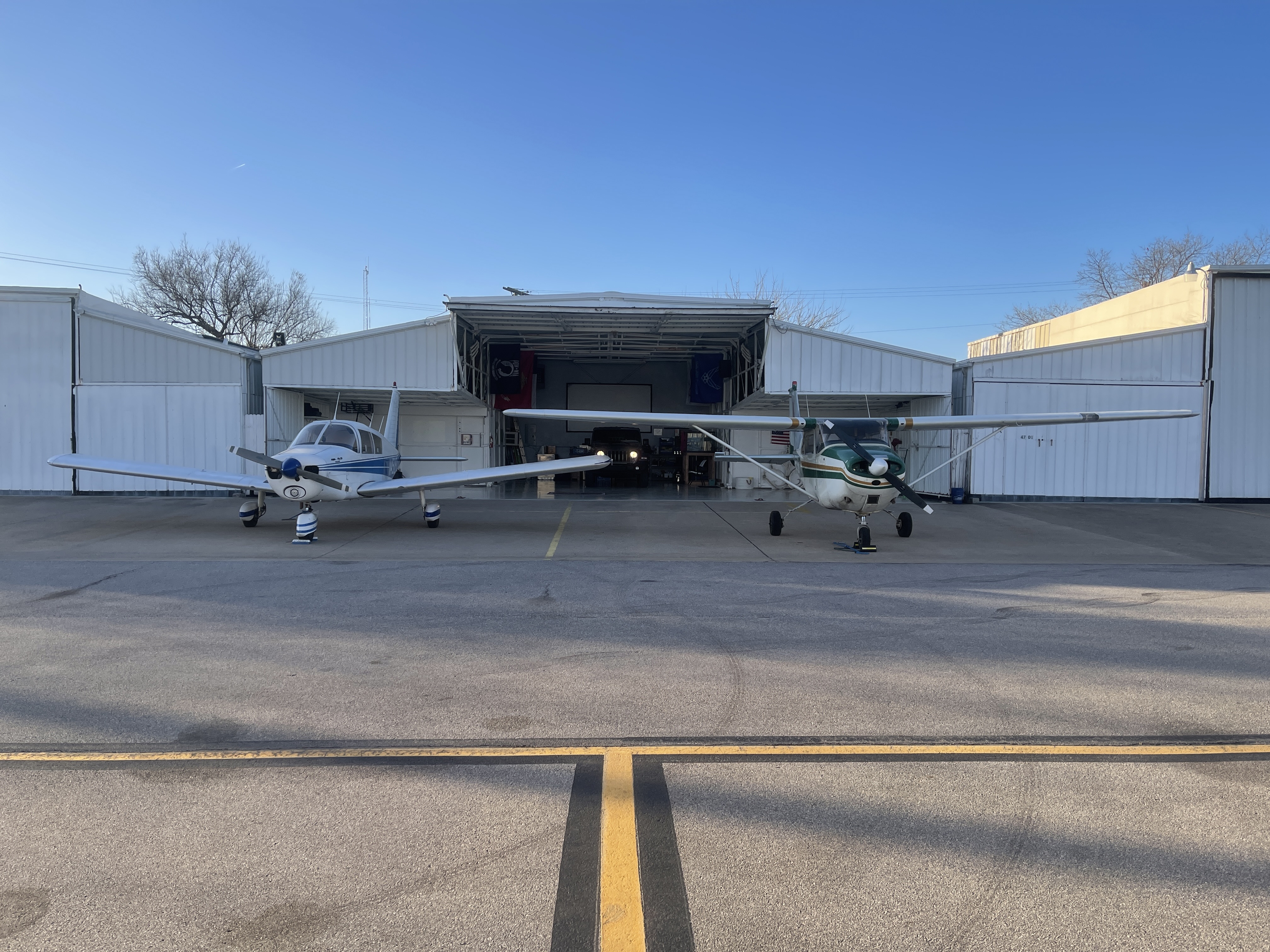 Hangar in T