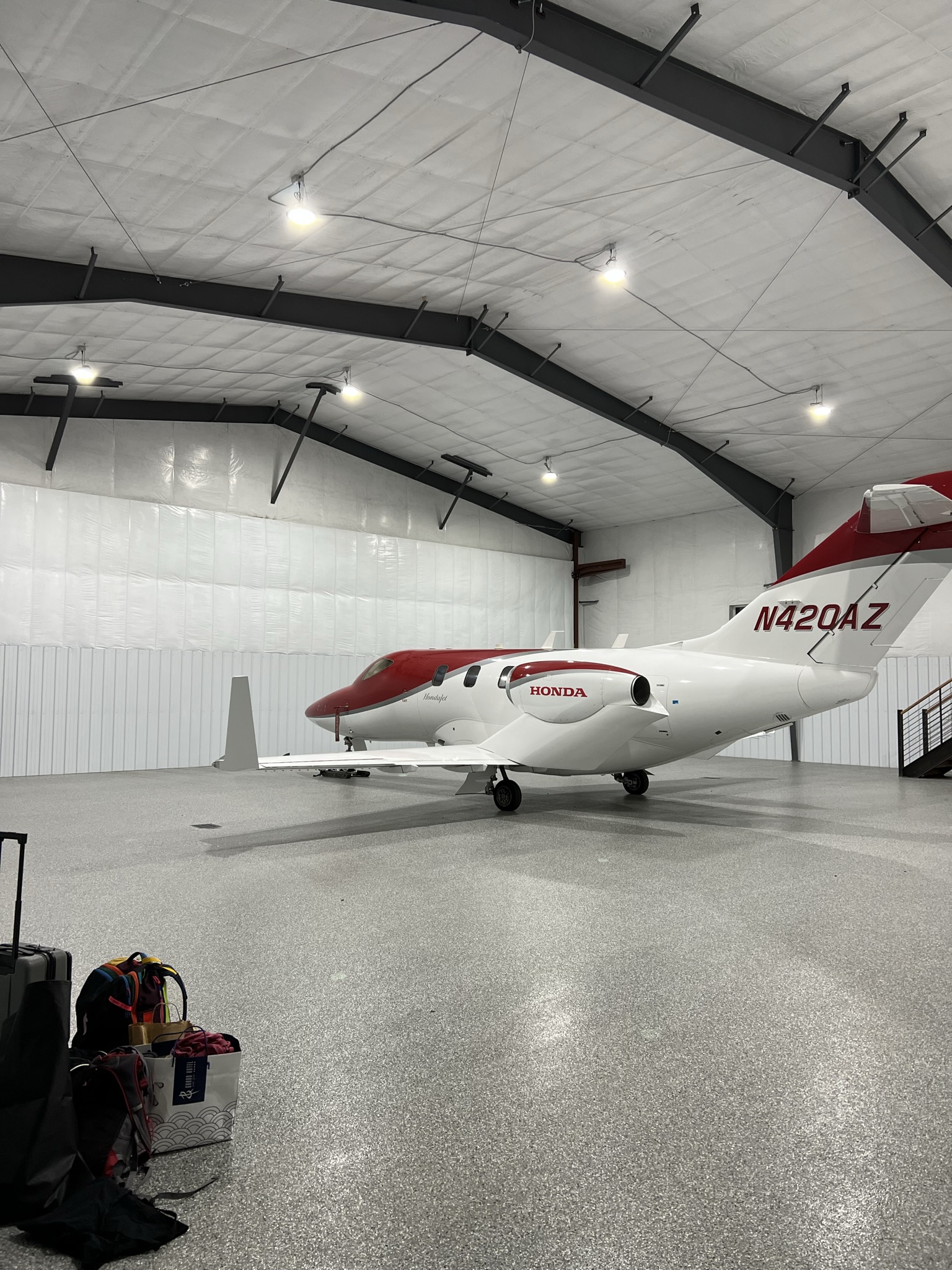 Hangar in m