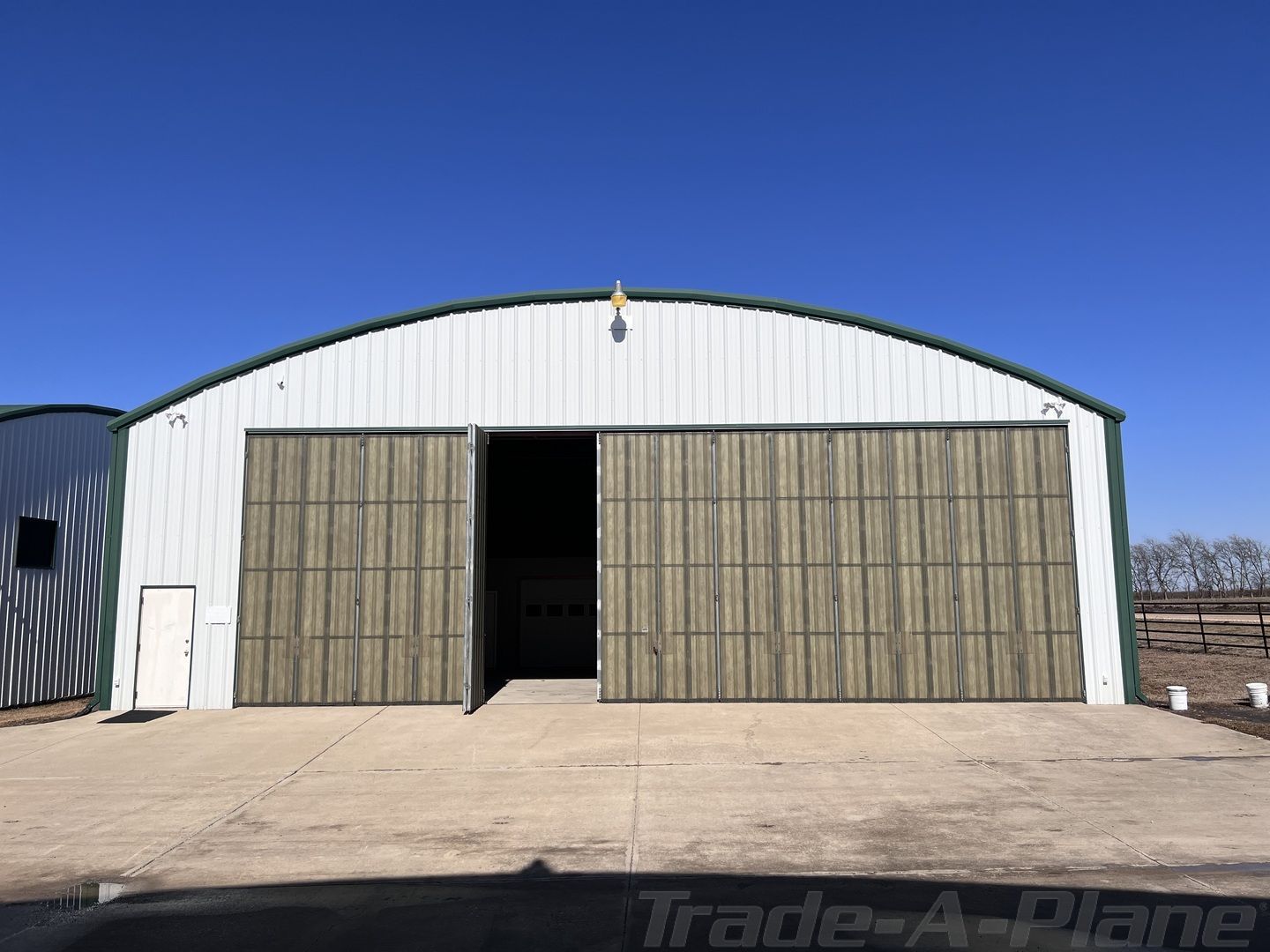 hanger.jpg