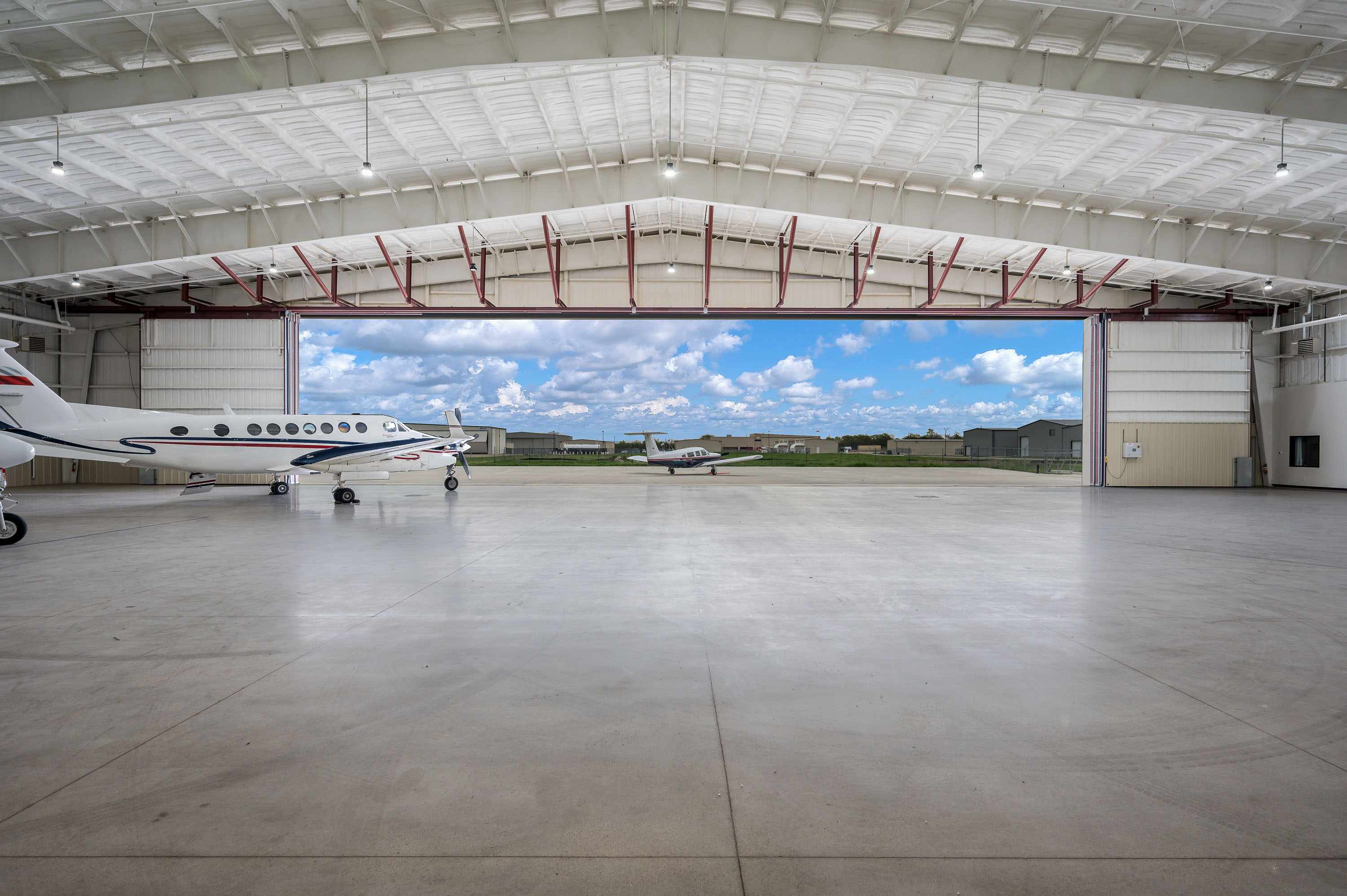 Hangar in d
