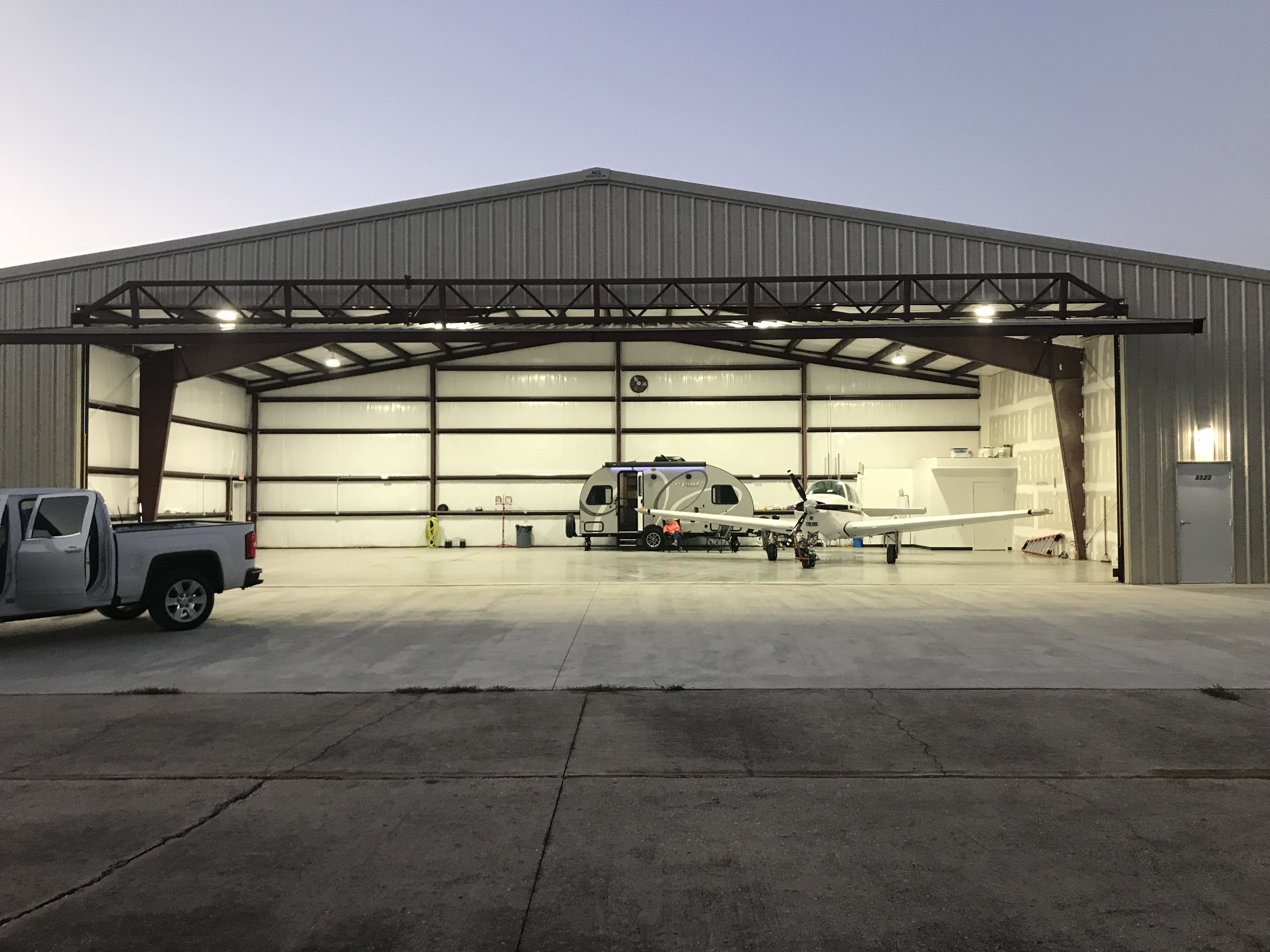 Hangar in c