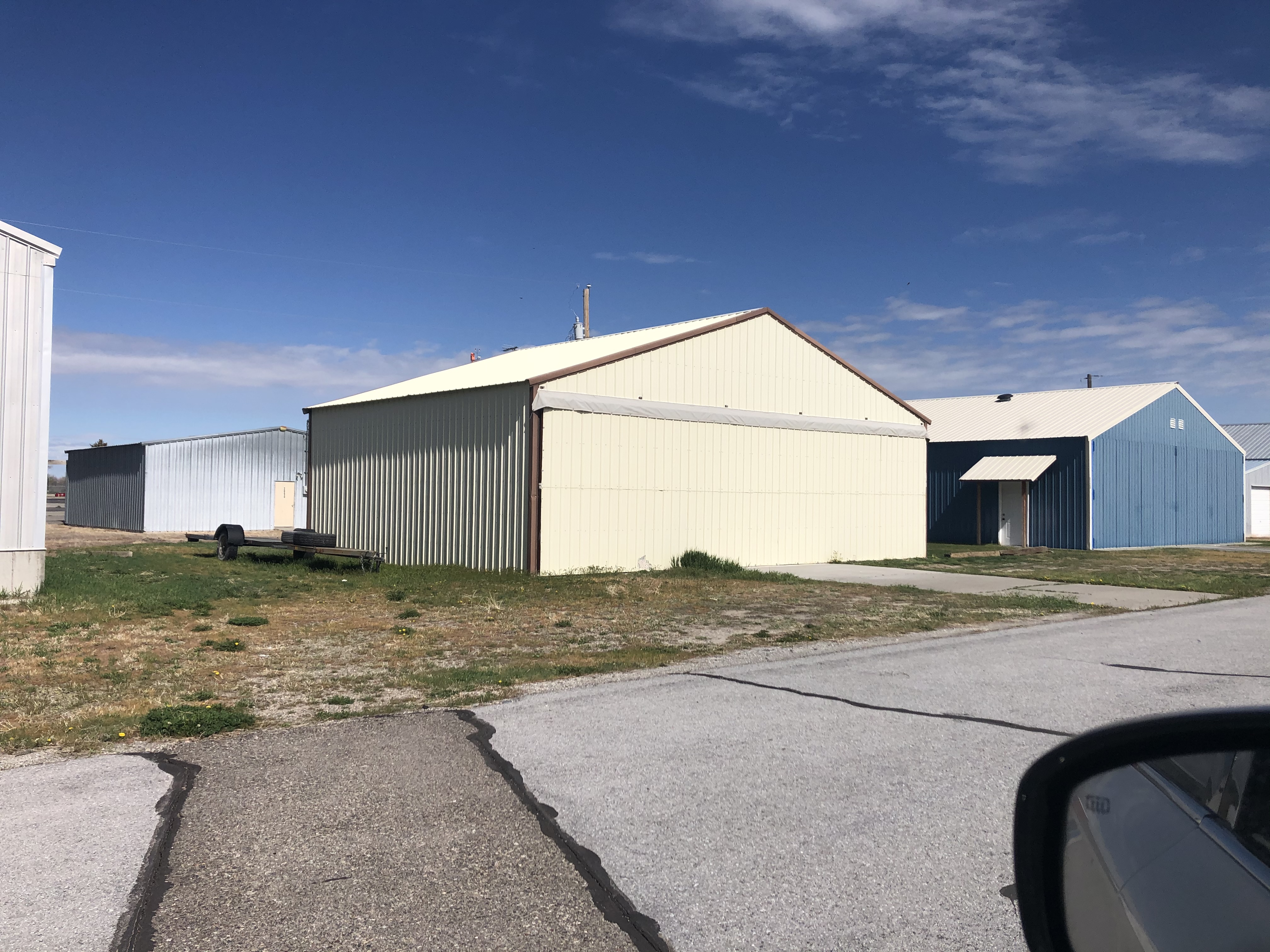 Hangar in i