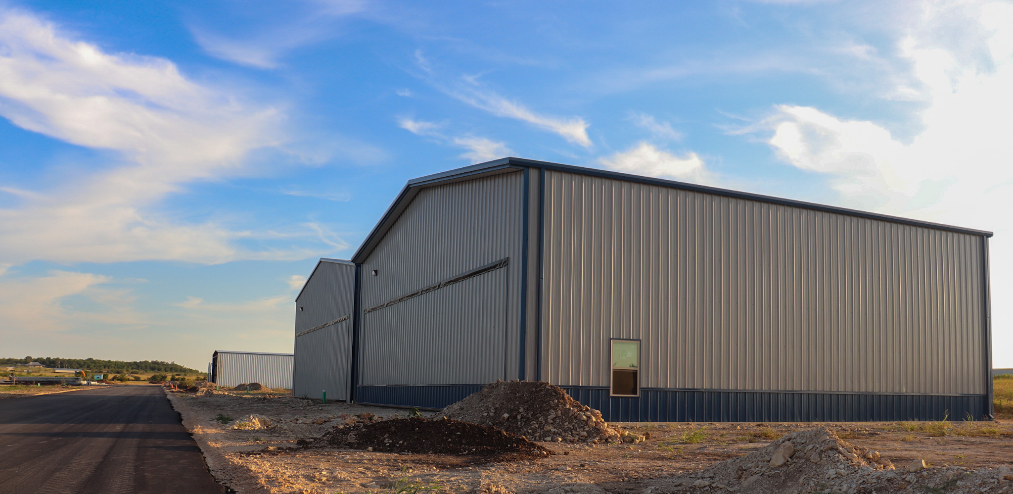 Hangar in T