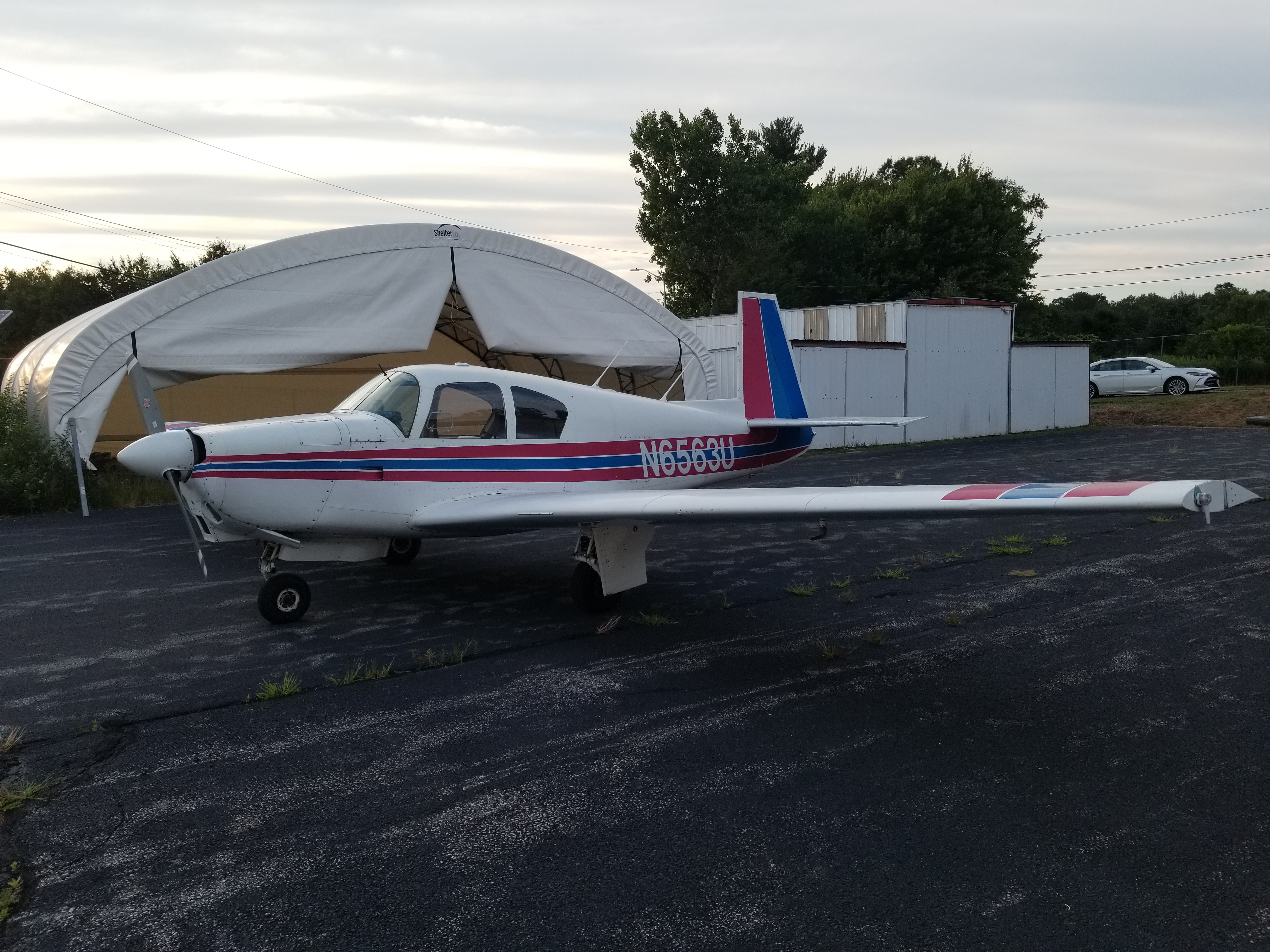 Hangar in M