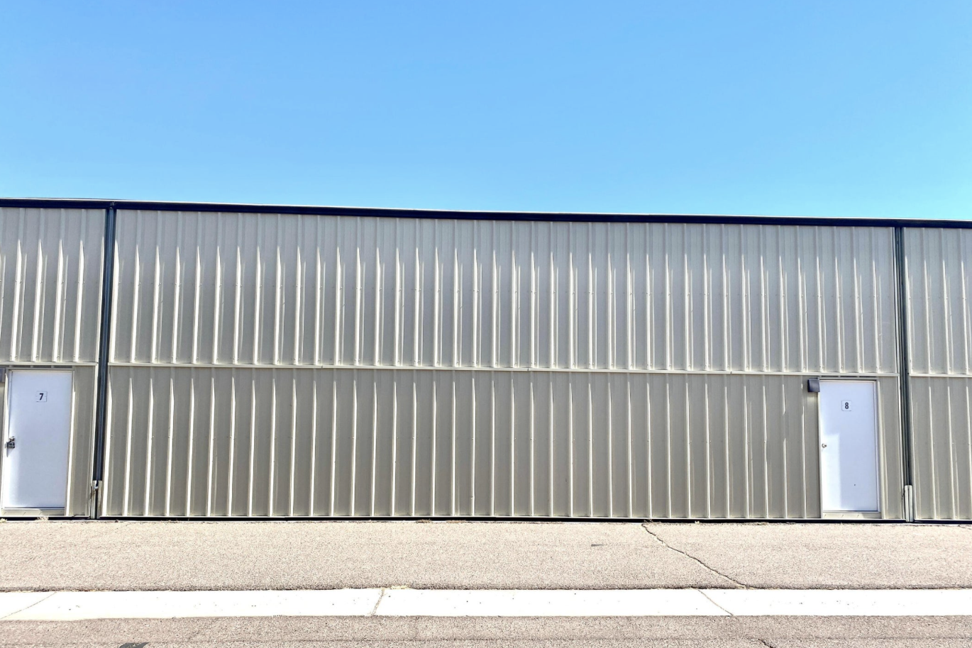 Hangar in A
