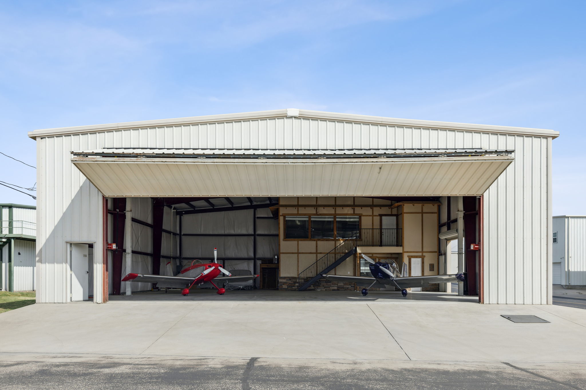 6-746Aviator_006.jpg