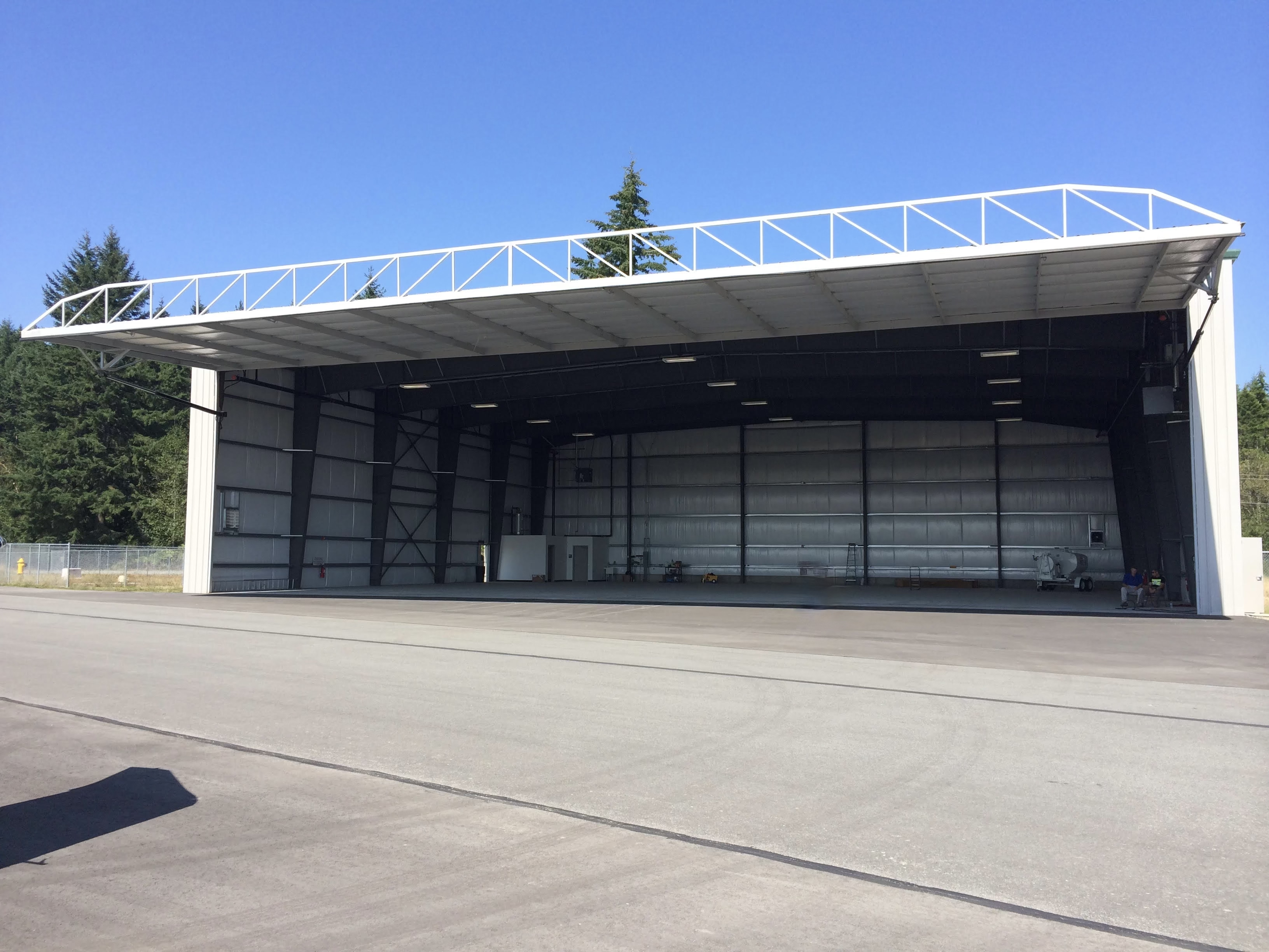 Hangar in w