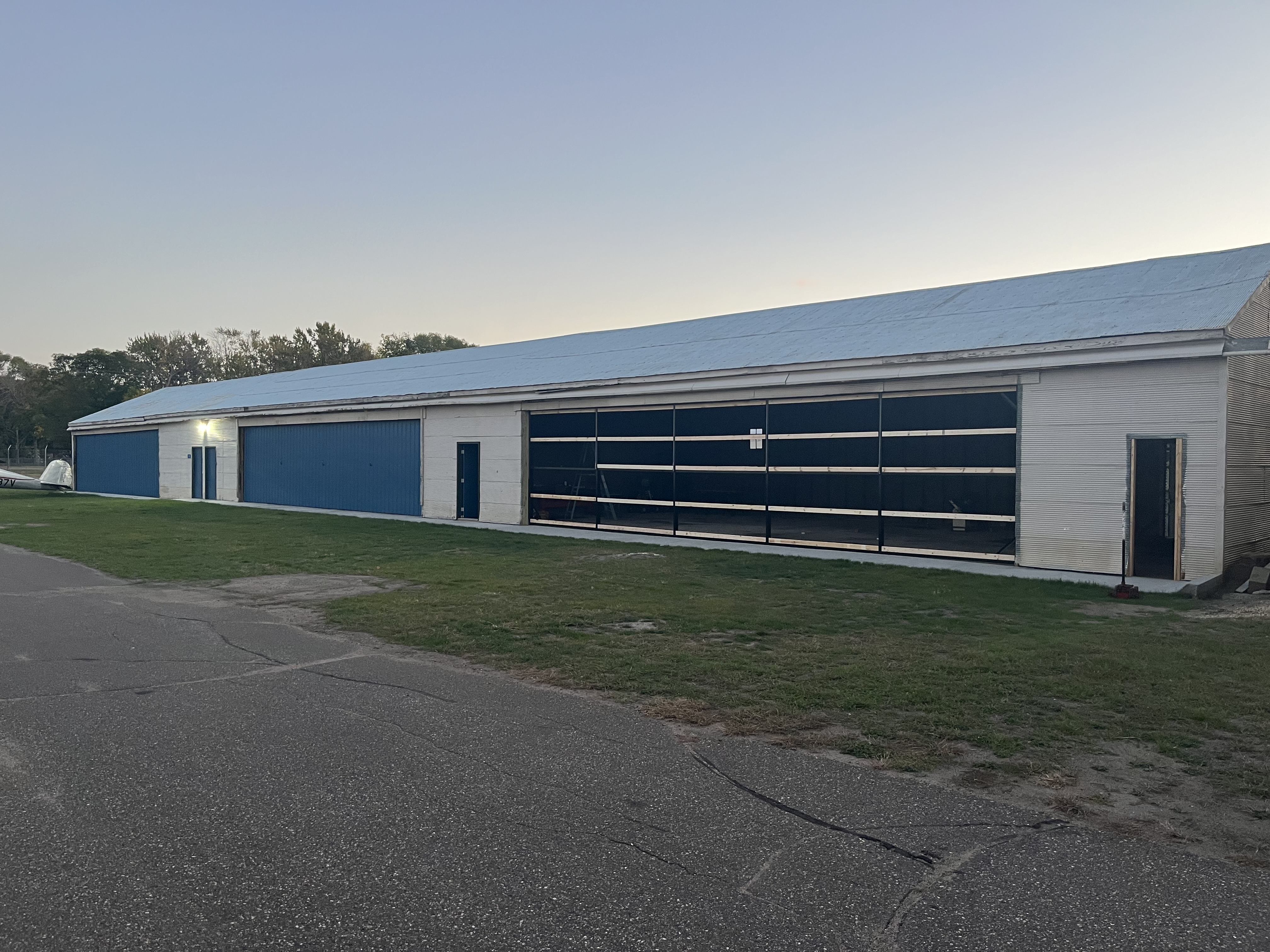 Hangar in m