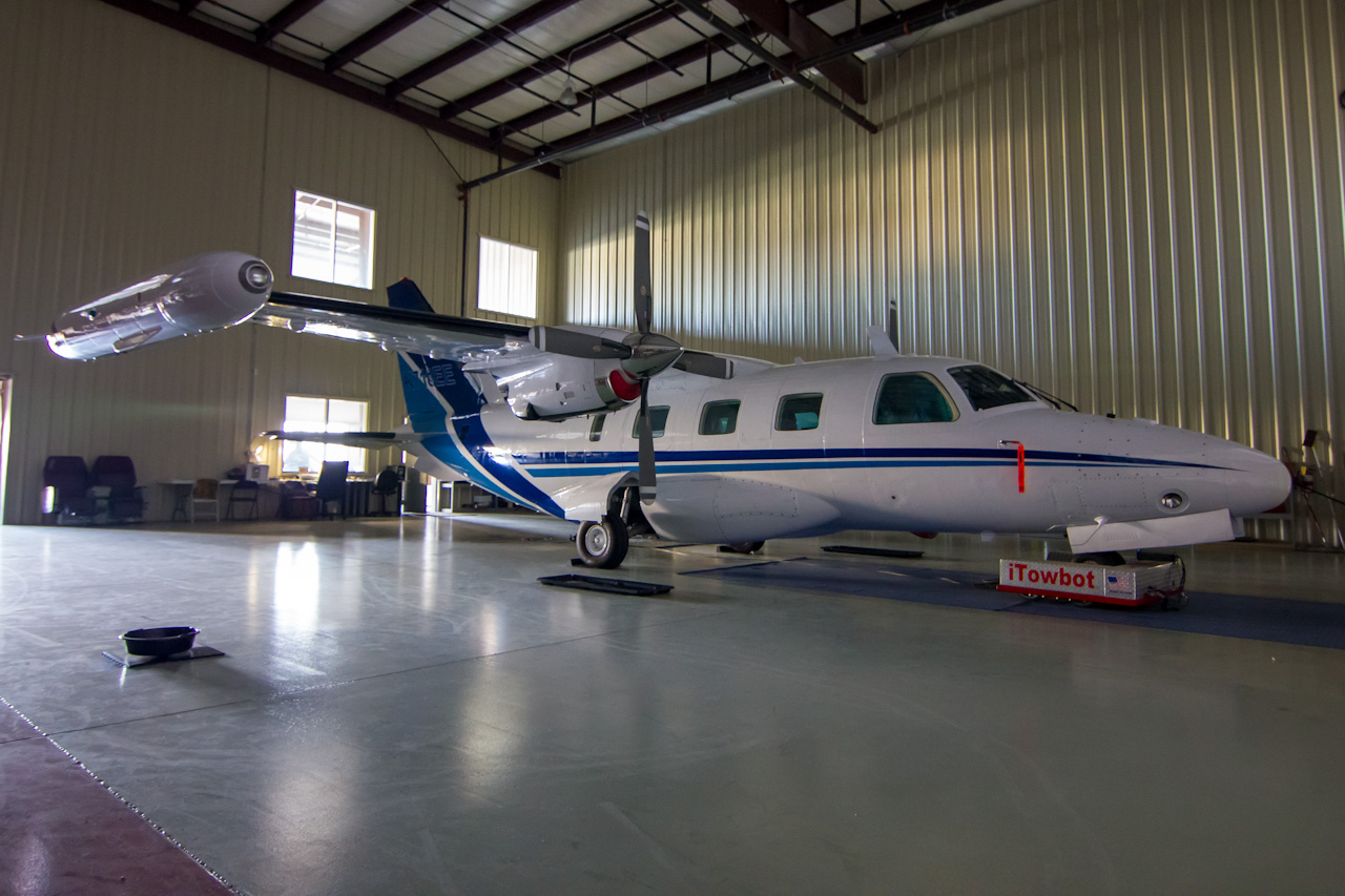 F2_hangar_6.jpg