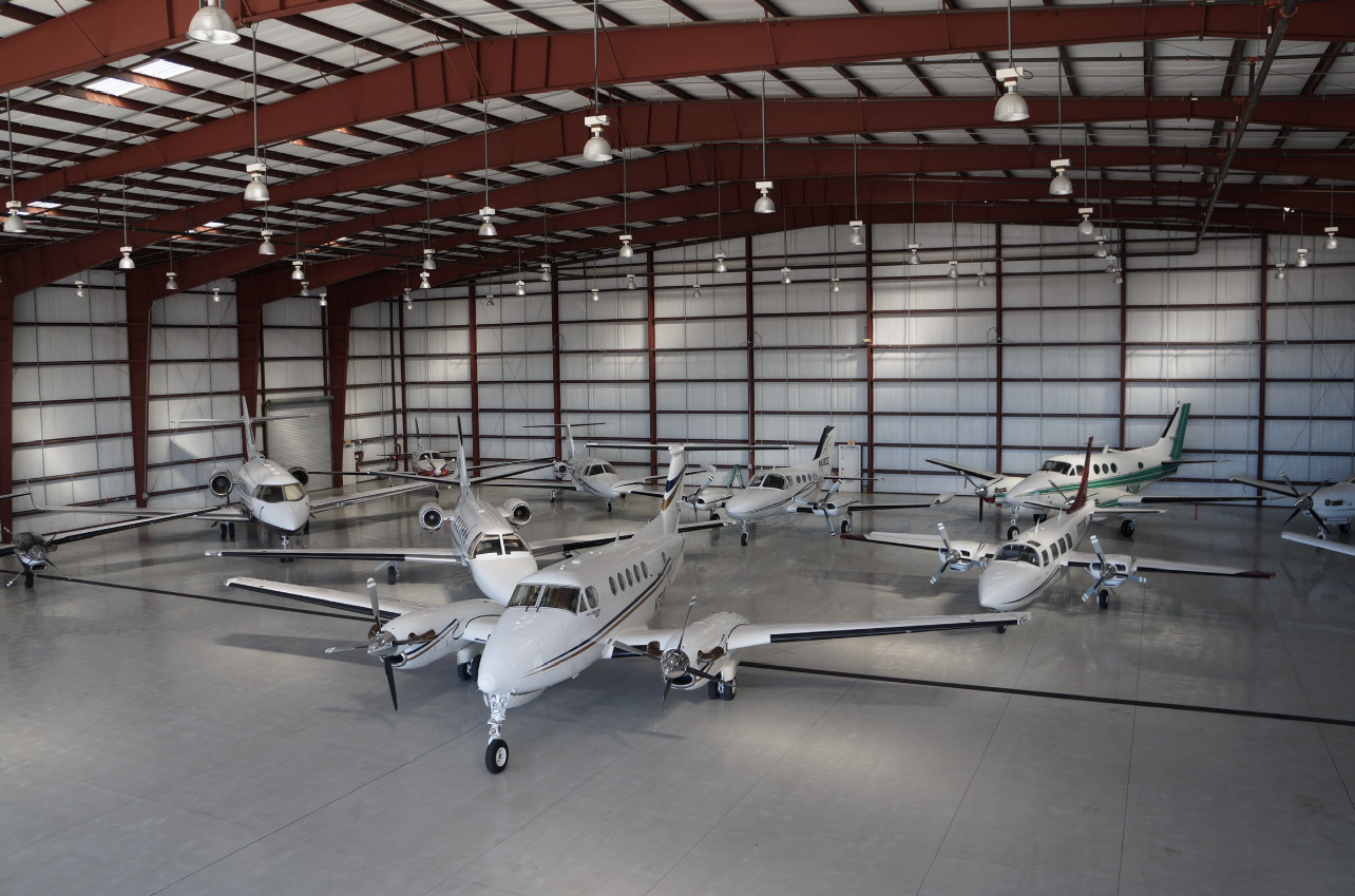 hangar1.png