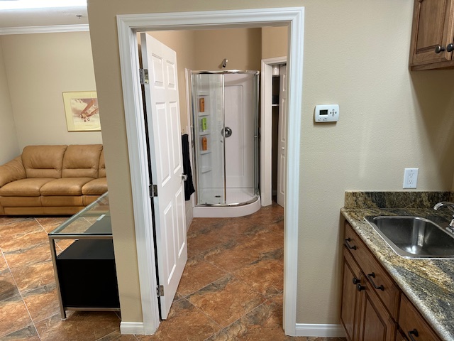 Bathroom_Entry.jpg