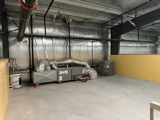 Storage_Area_Above_Office.jpg