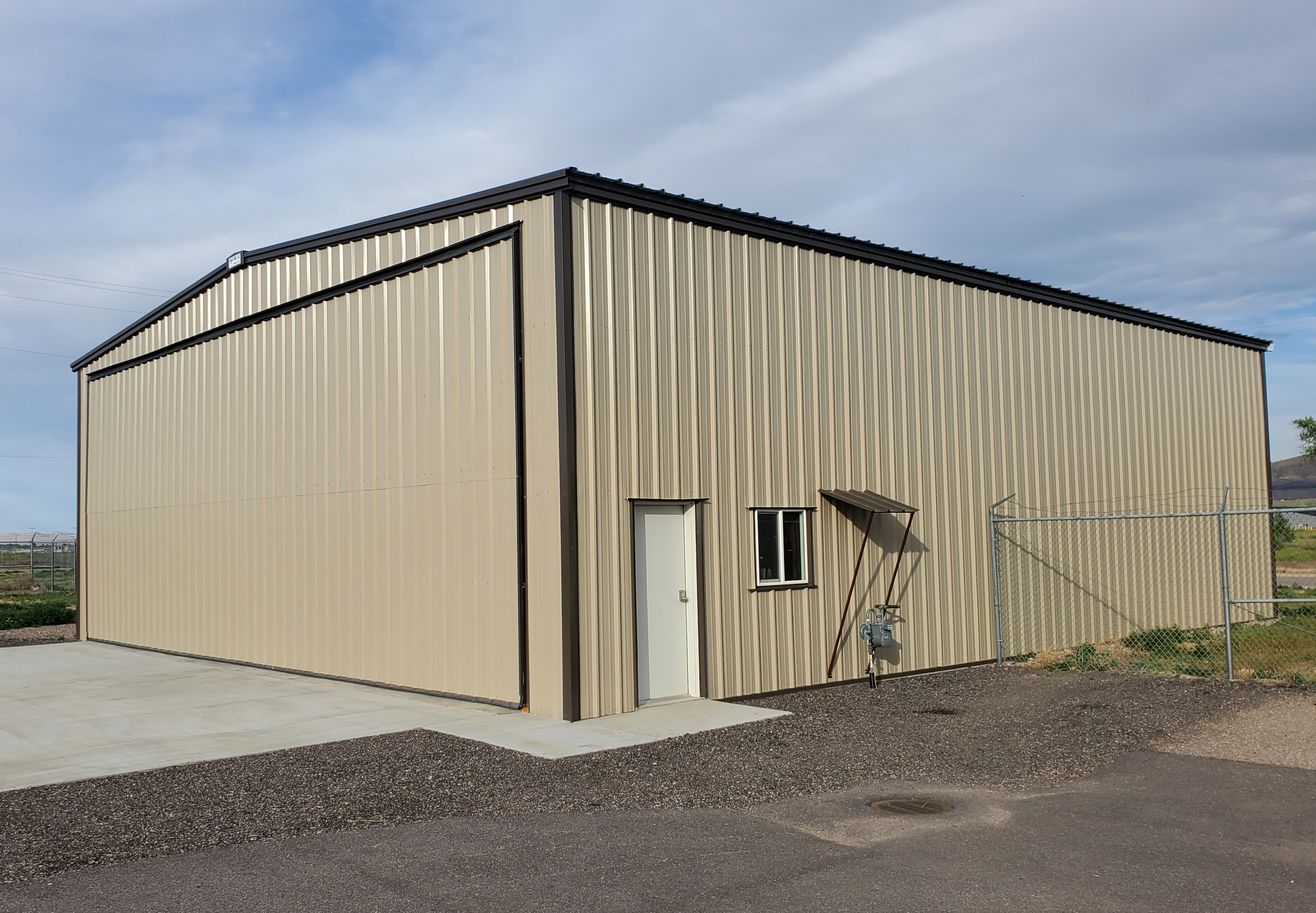 Hangar in I