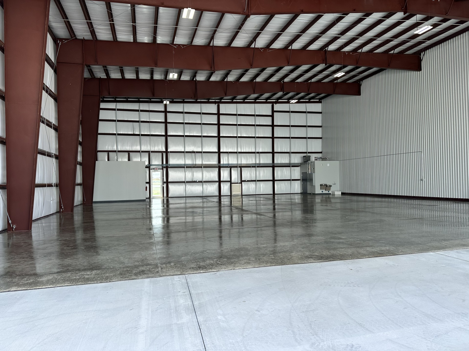 Hangar in p