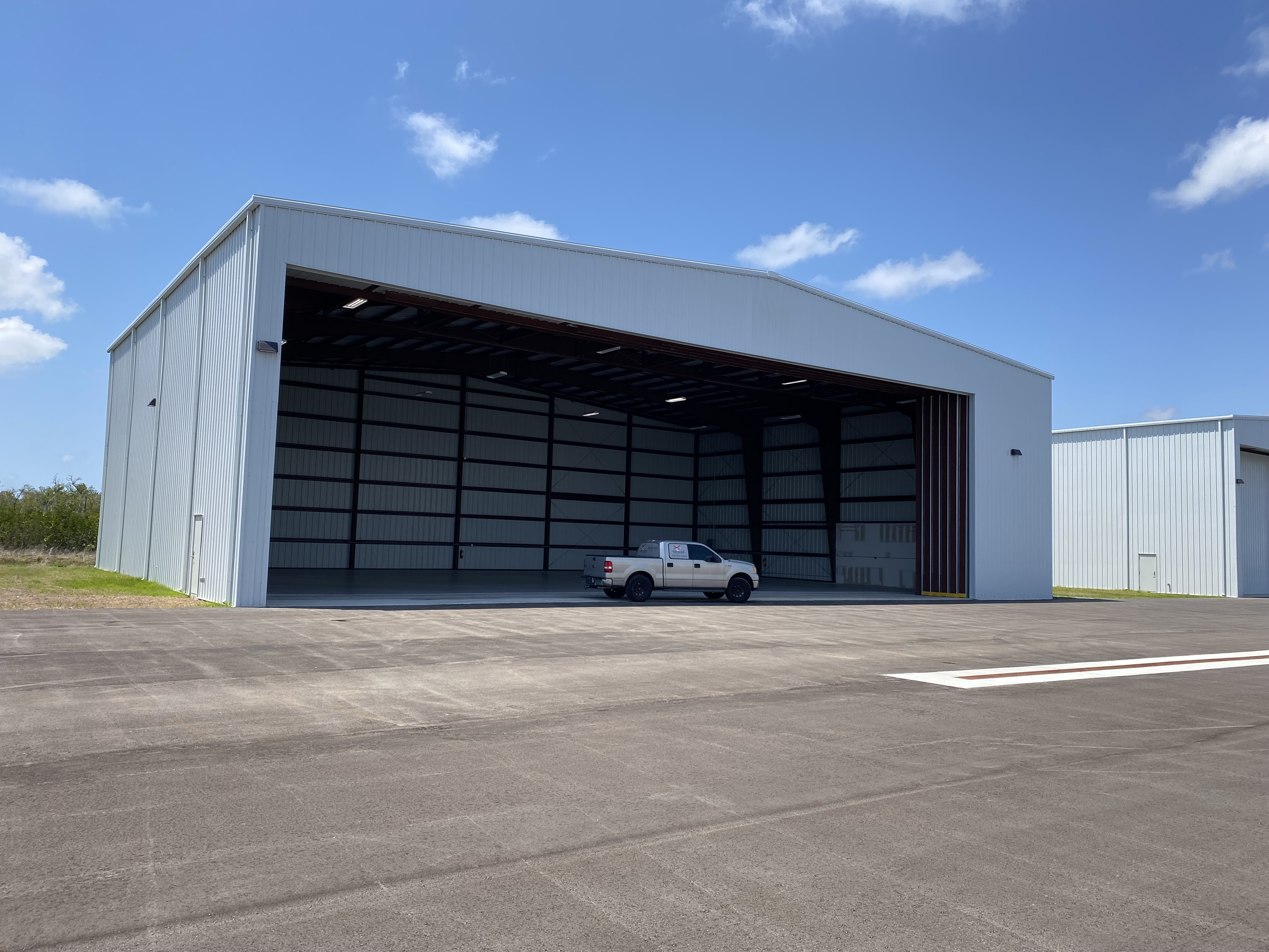 Hangar in n