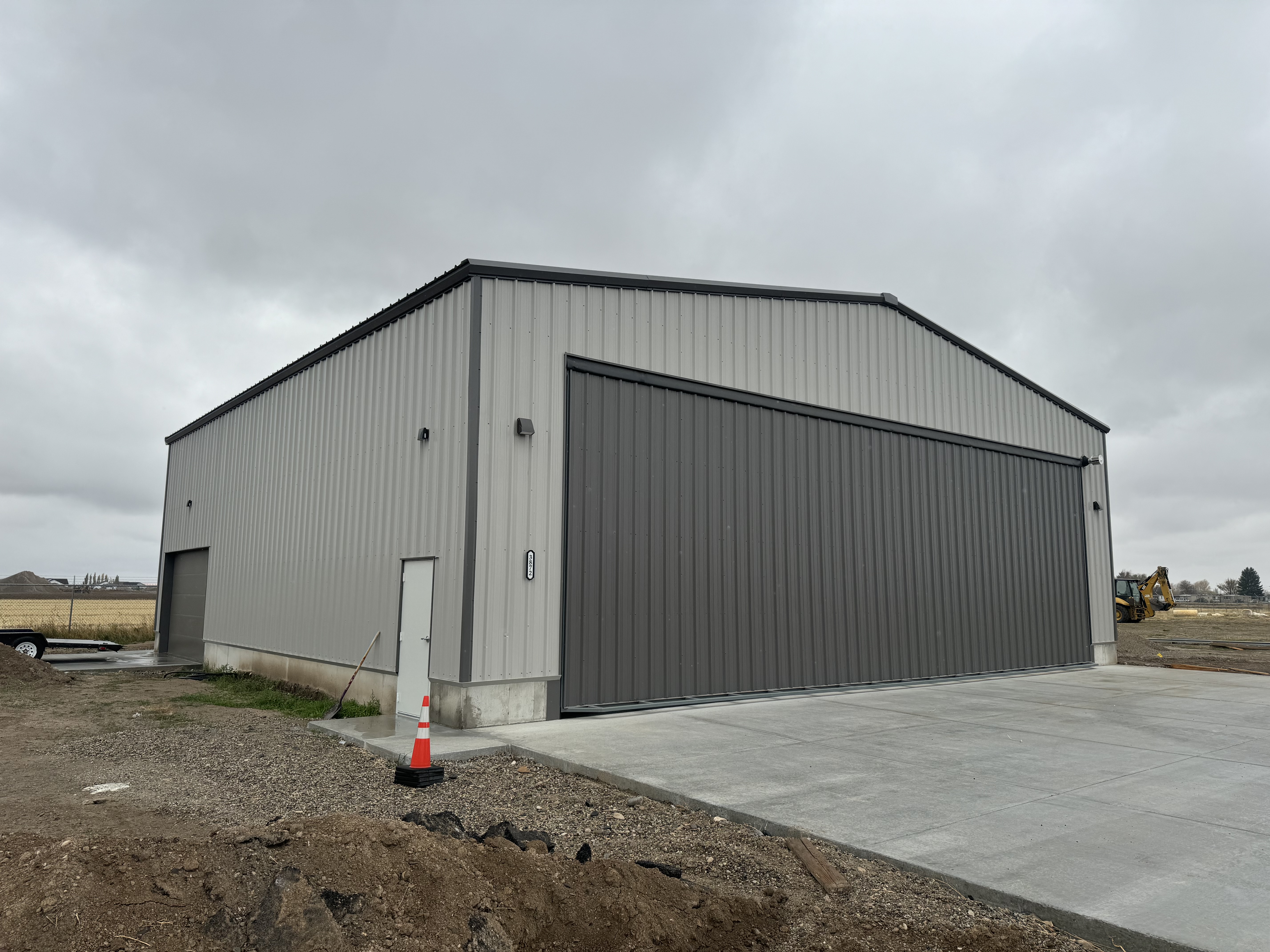 Hangar in I
