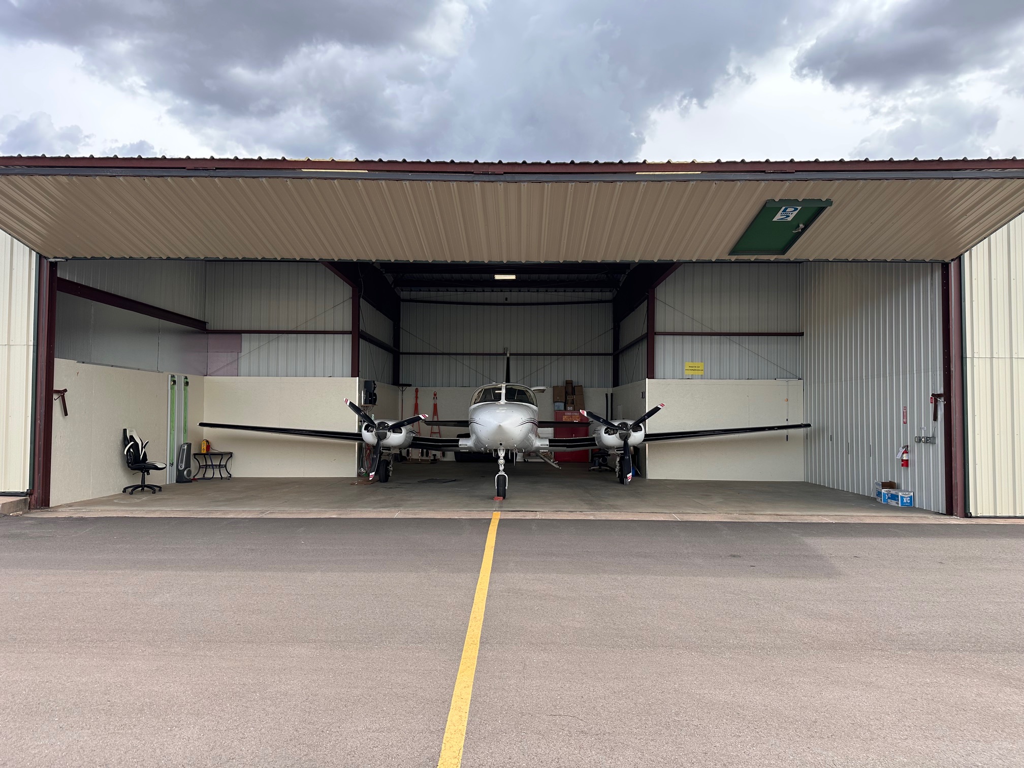 Hangar in c