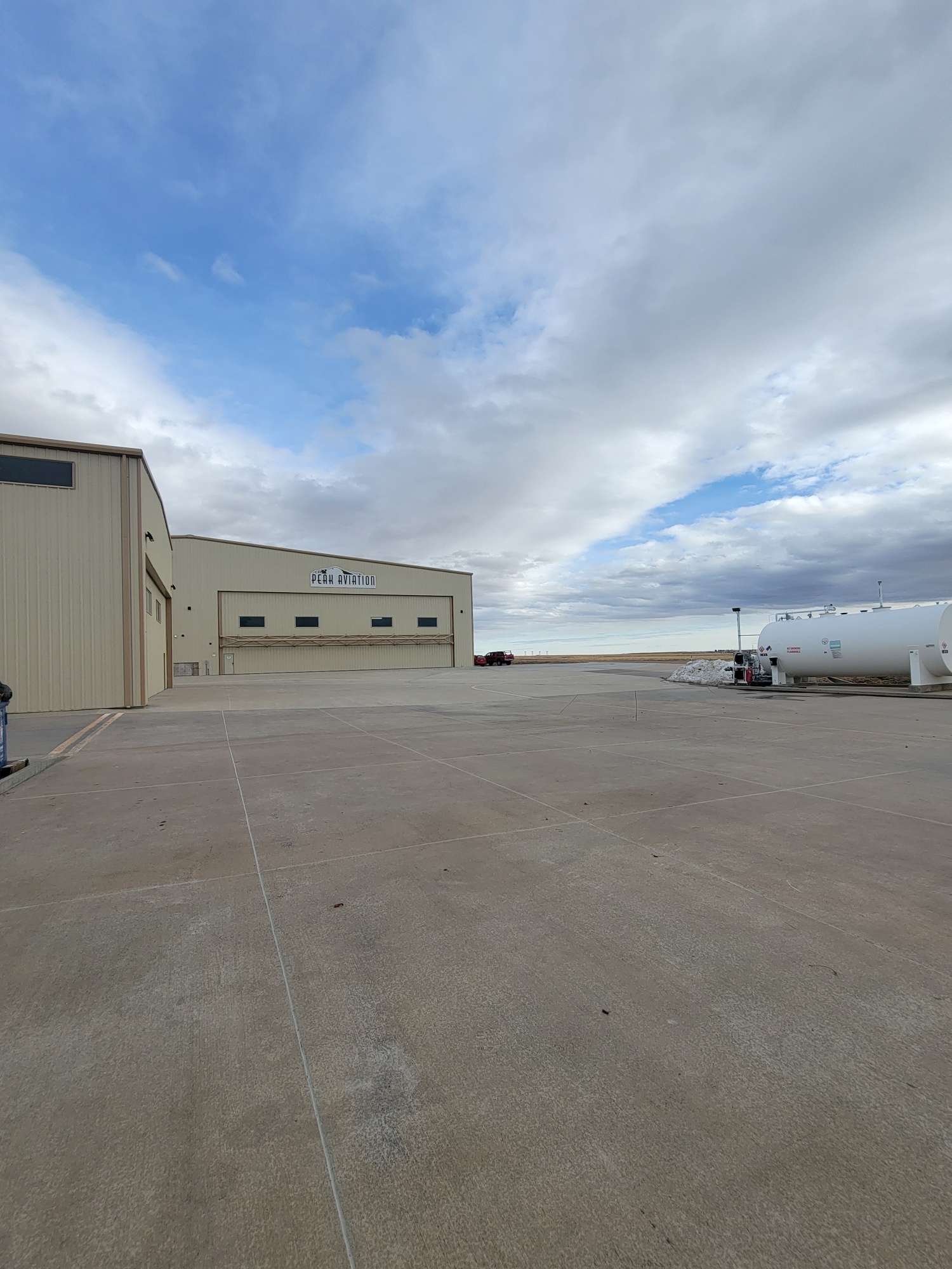 Hangar in c
