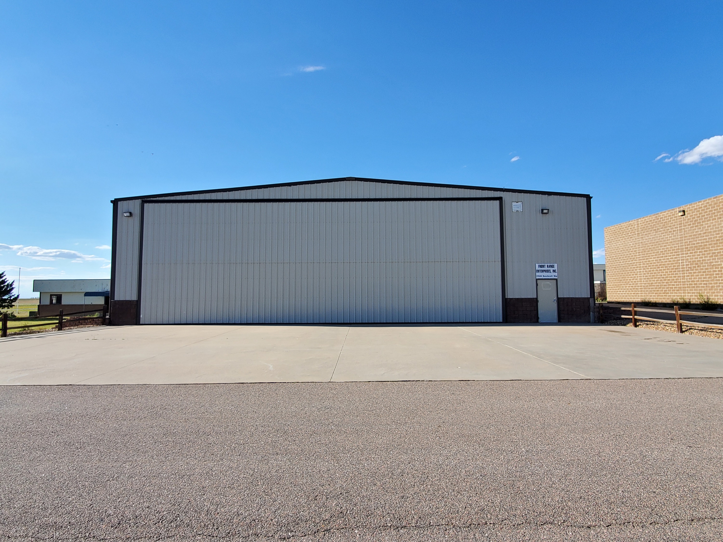 Hangar in c