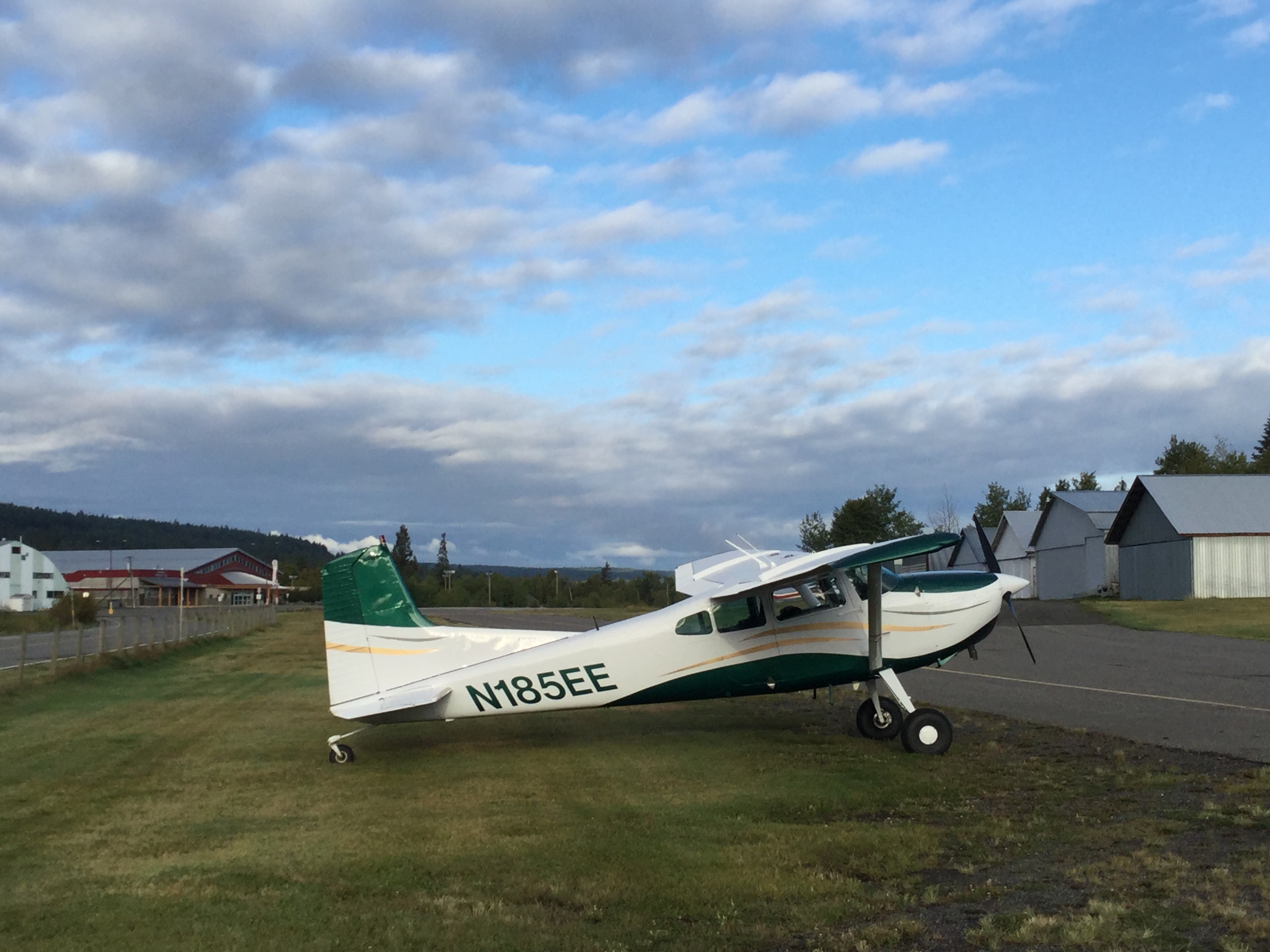 Hangar in g