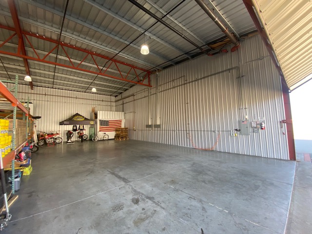 Hangar in c