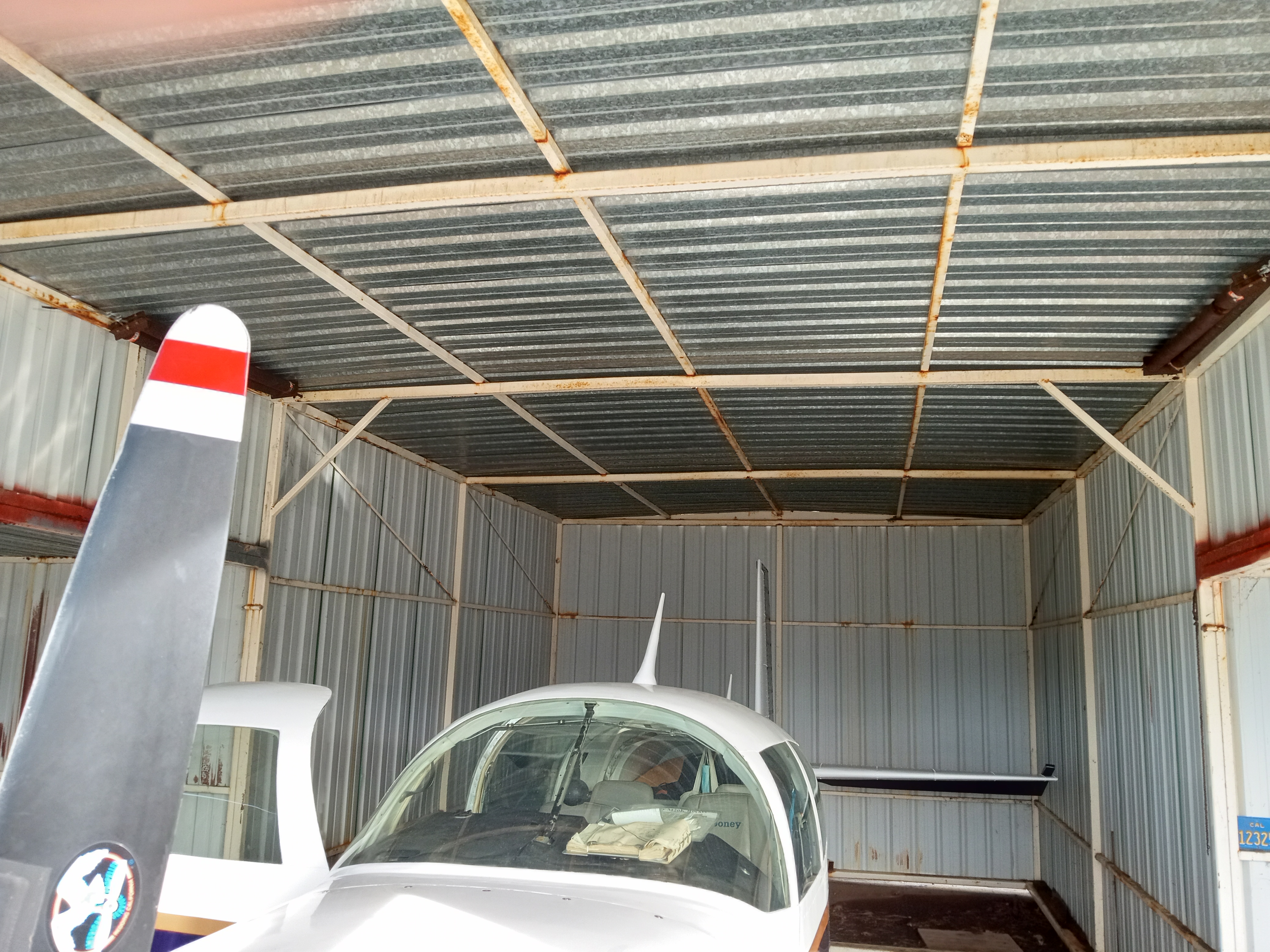 Hangar in c