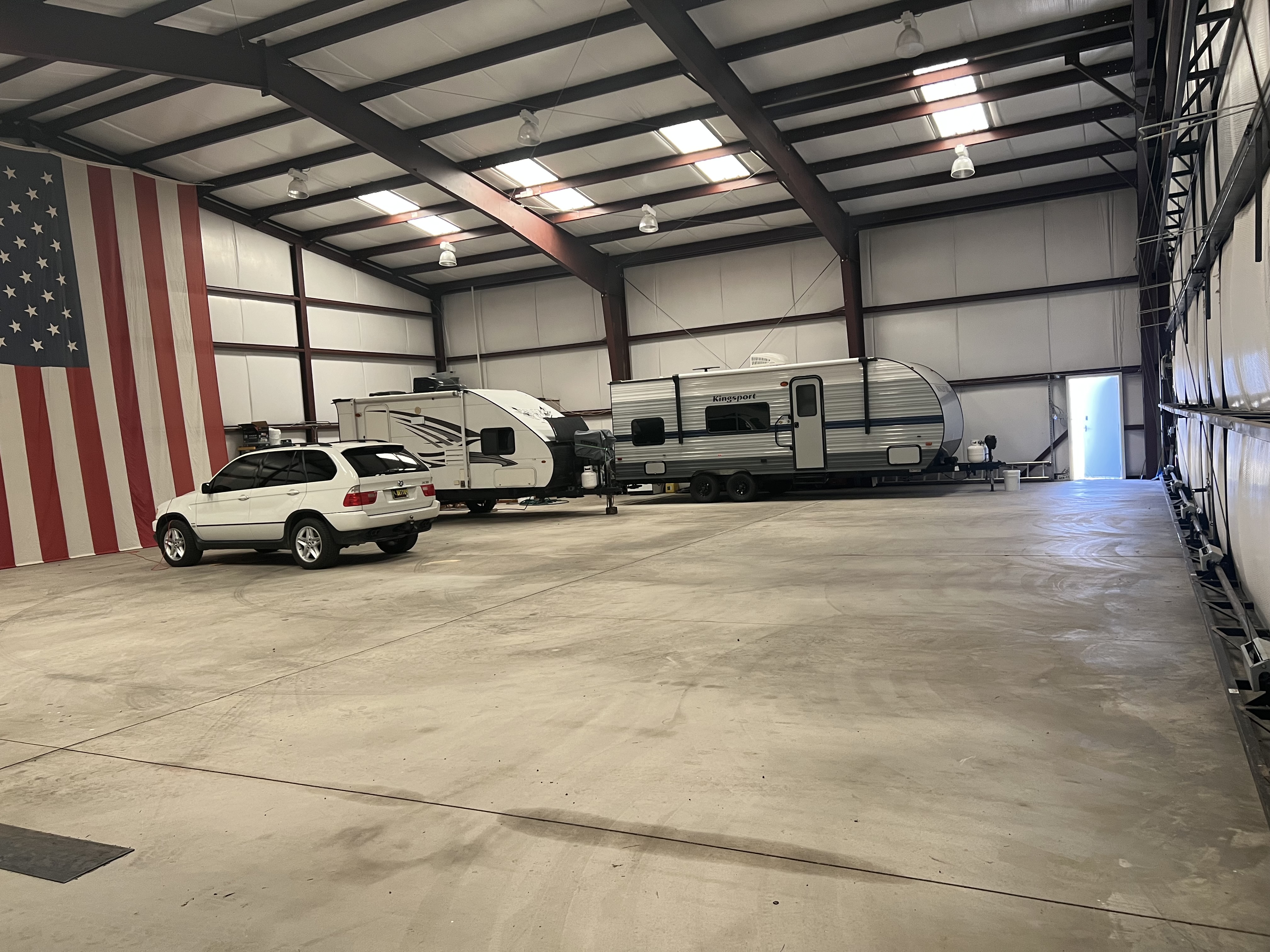 Hangar in n