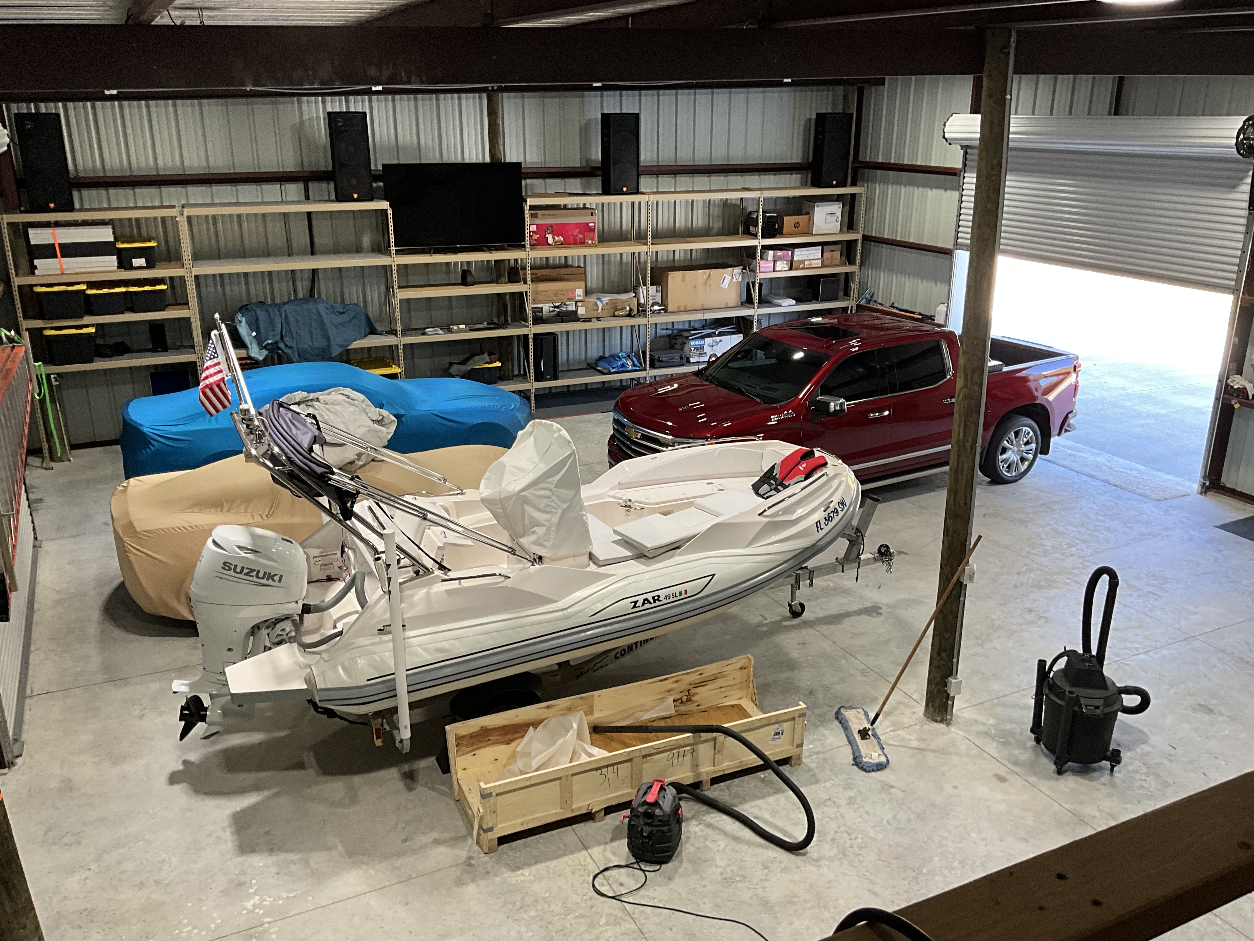 Hangar in m
