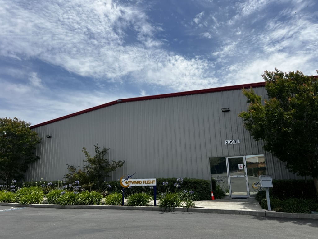 Hangar in h