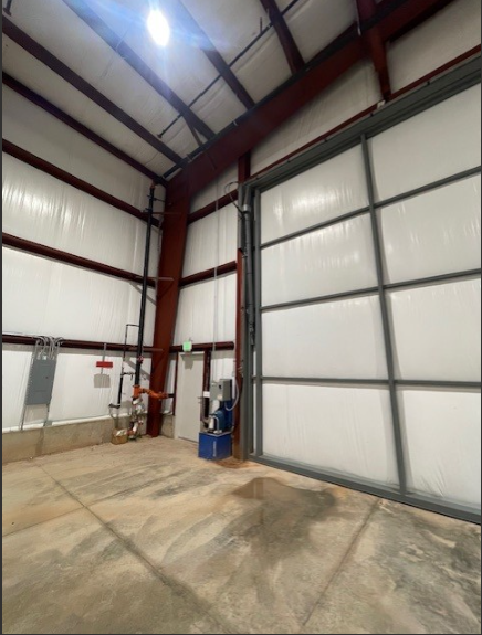Hangar_Pic_-_4.png