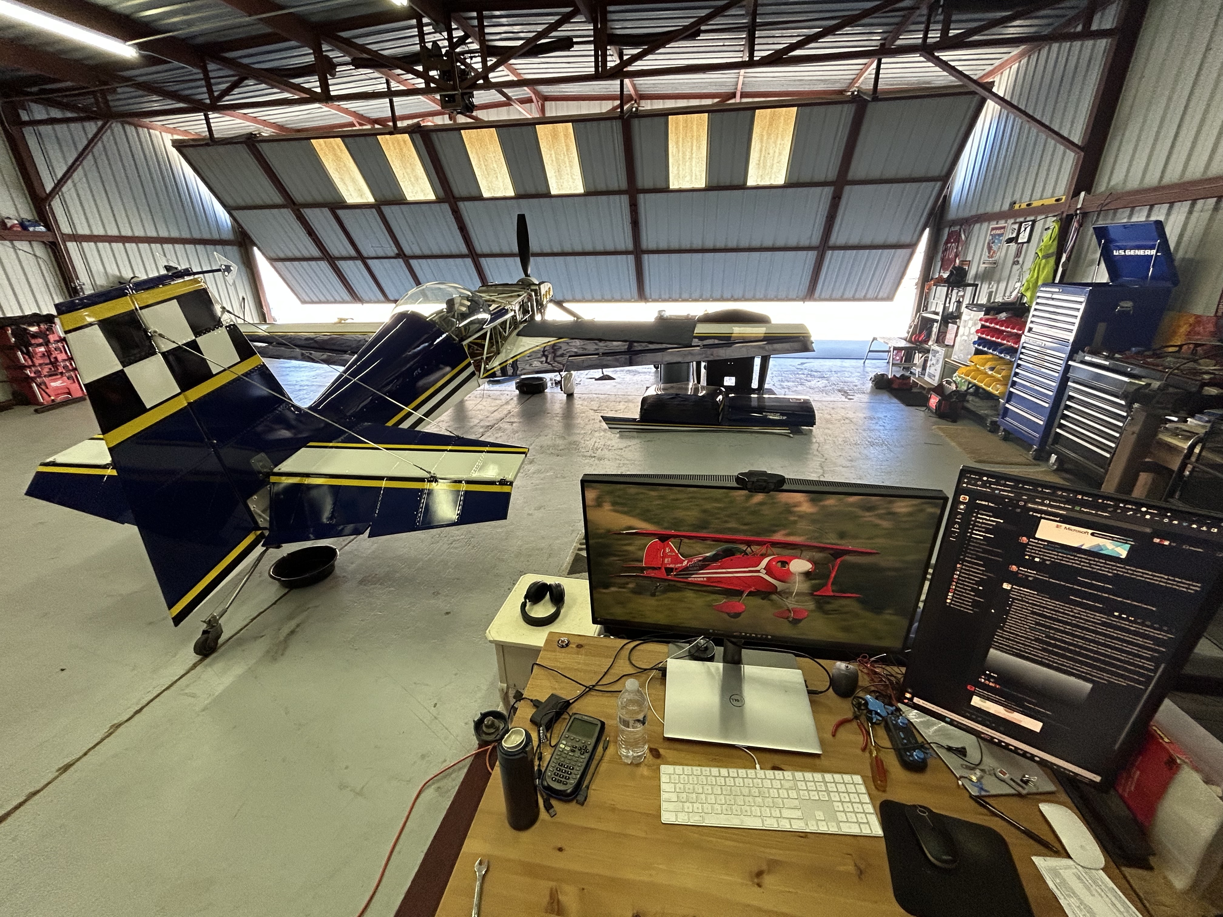Hangar in c
