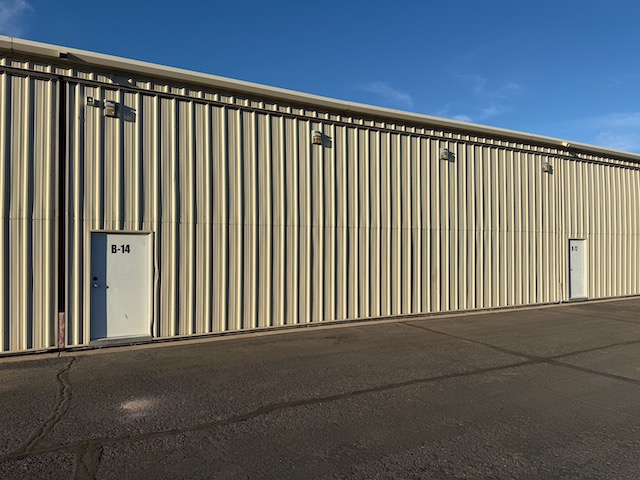 Hangar in q