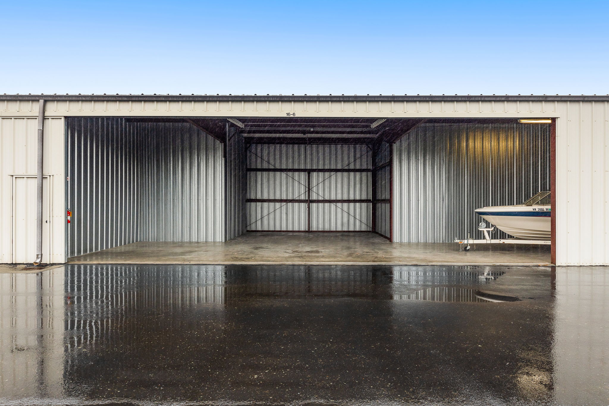 Hangar in 