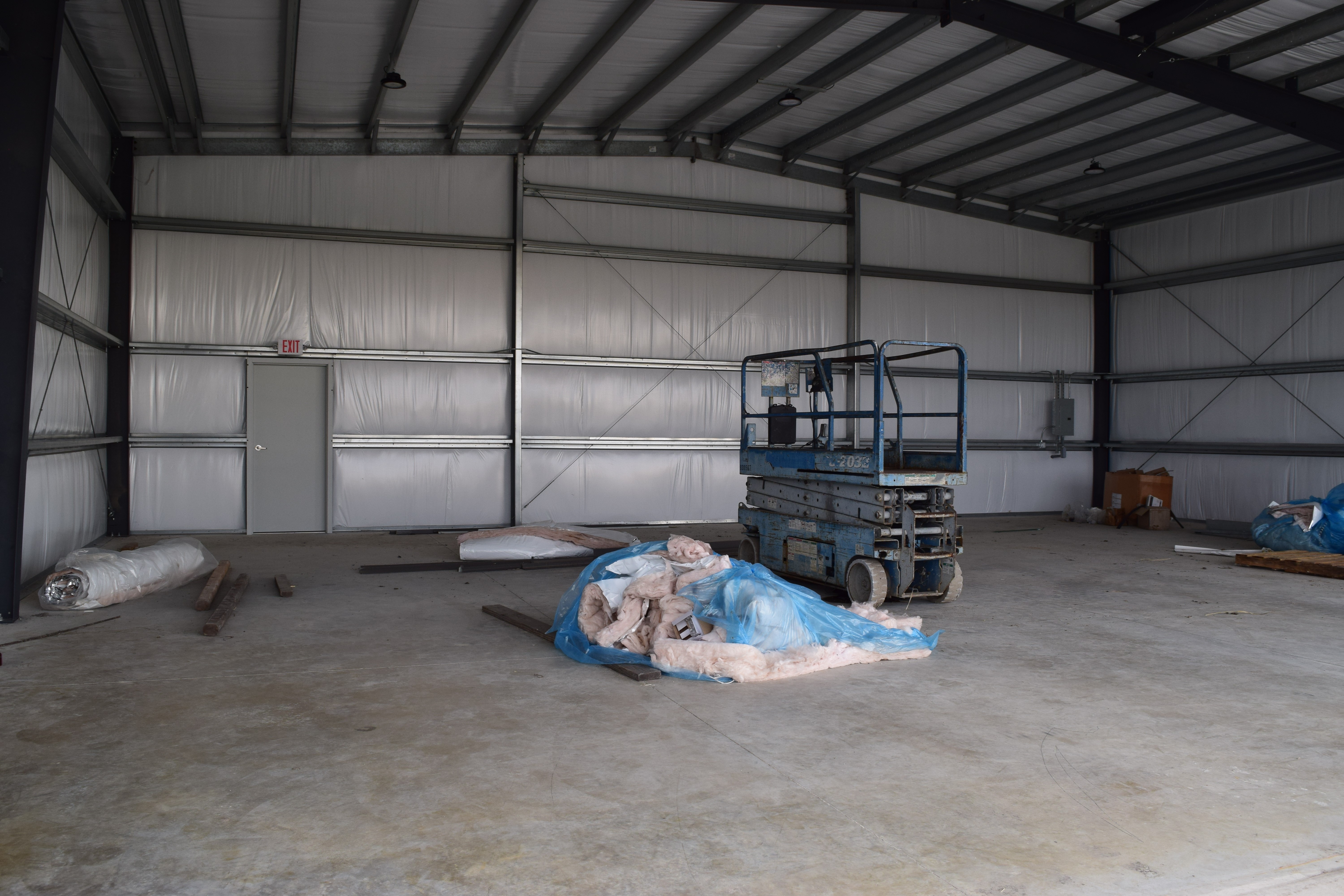 Inside_of_hangar_.jpeg