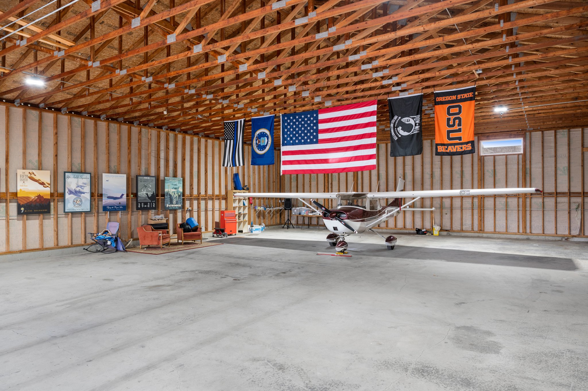 10-web-or-mls-427-jet-ct-e.jpg