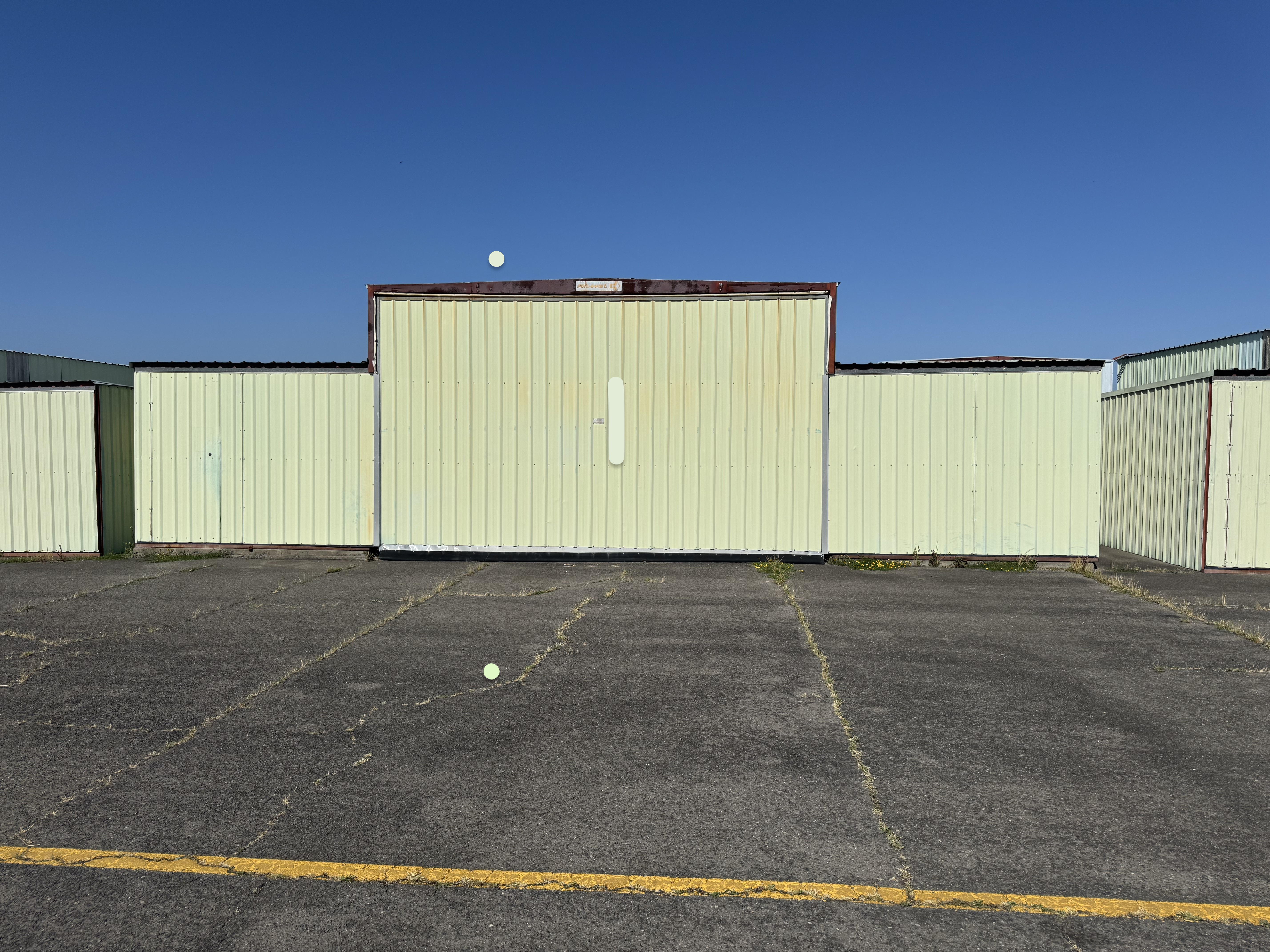 Hangar in ?