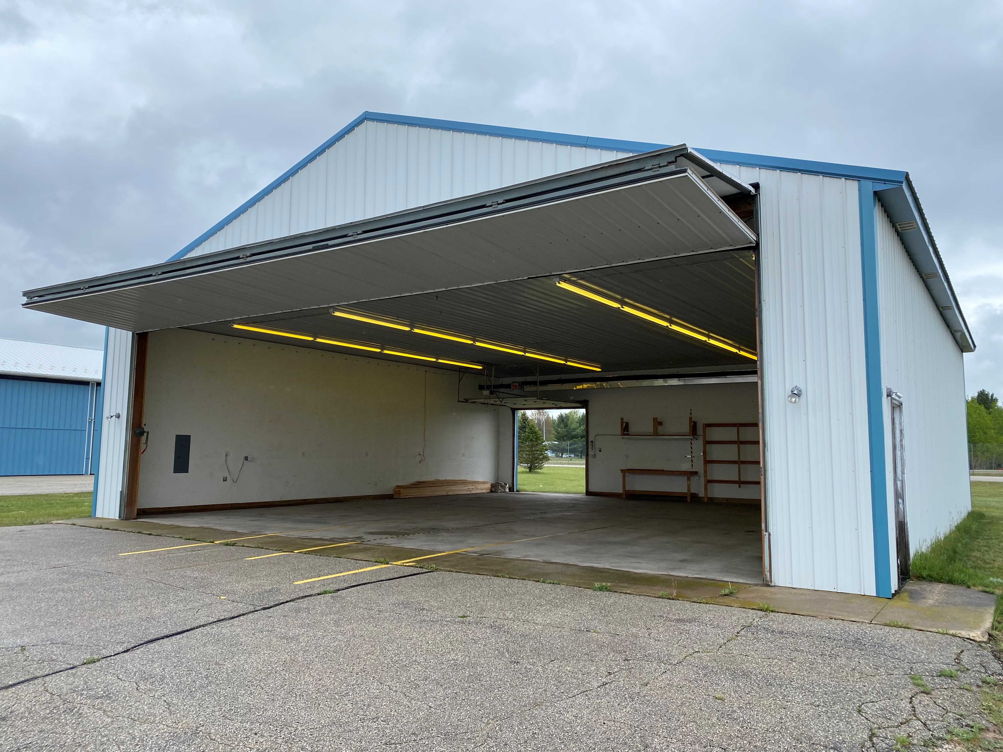 KPLN_Hangar_3.jpg