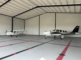 Hangar in f