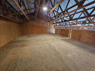 Hangar in u
