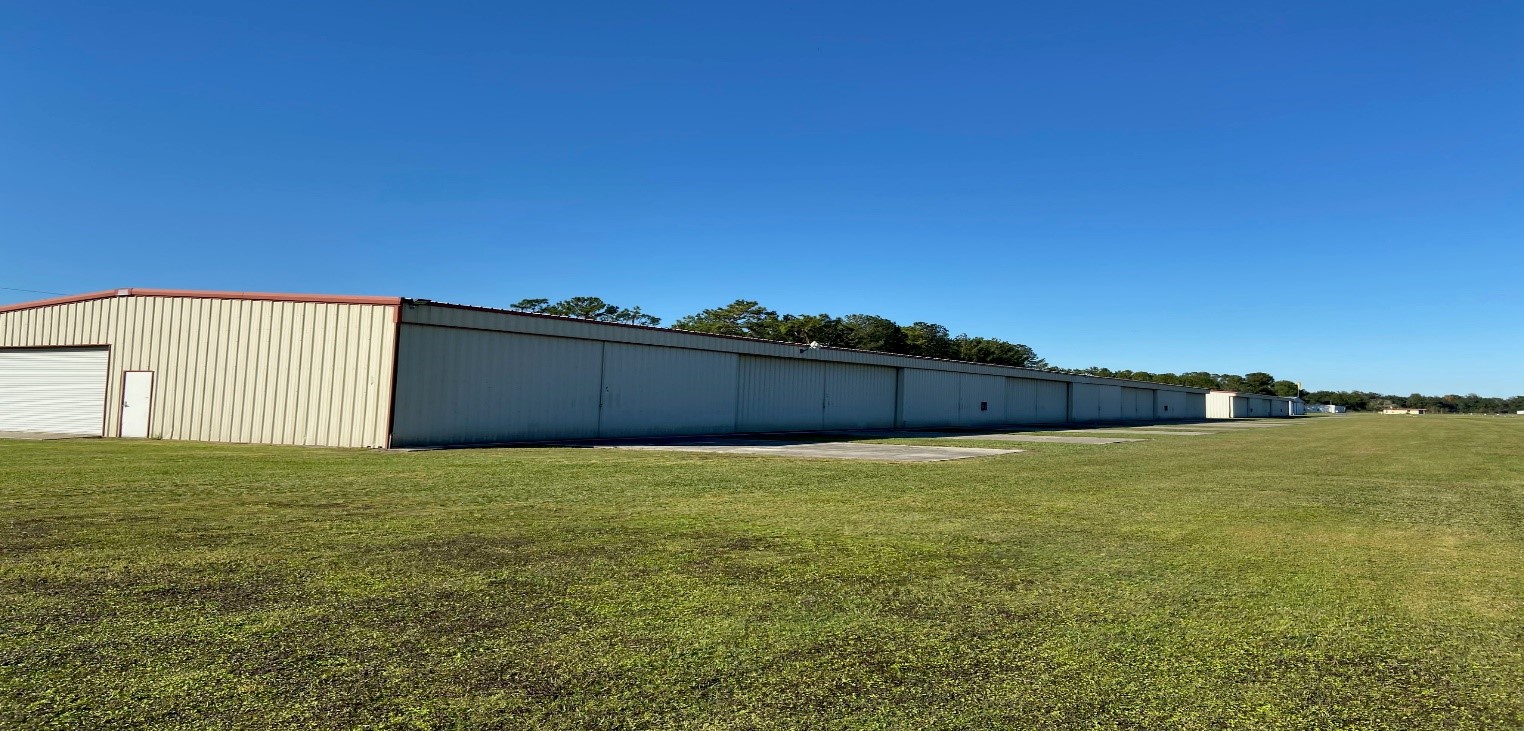 Hangars_E_and_F_southern_angle.jpg