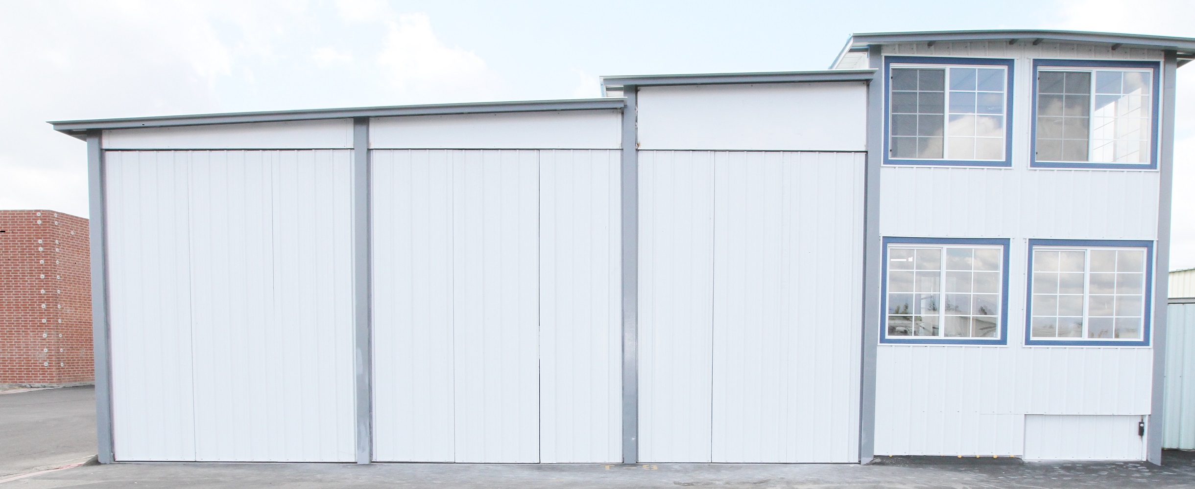 3BayHangars.jpg